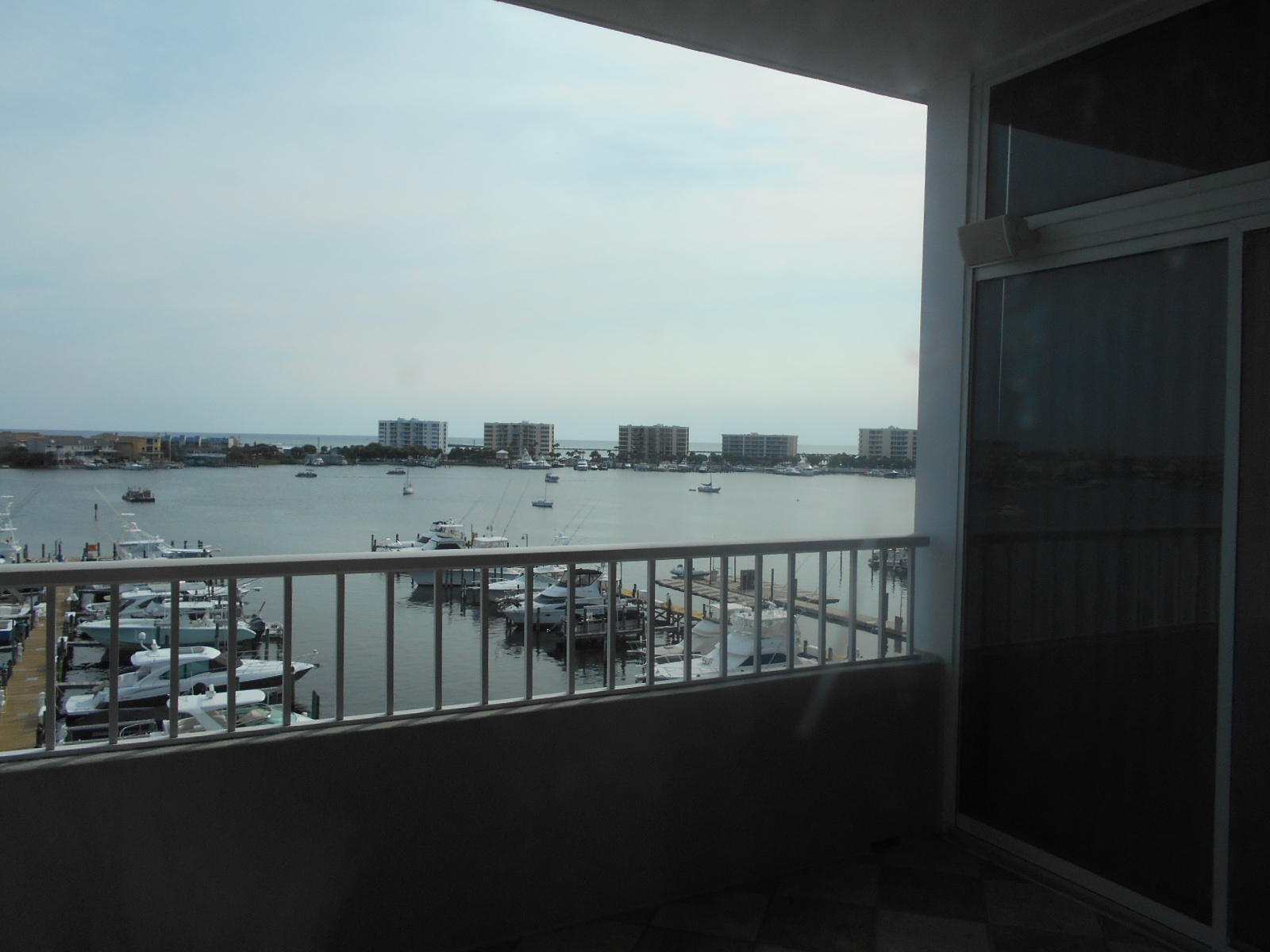 DESTIN YACHT CLUB - Residential