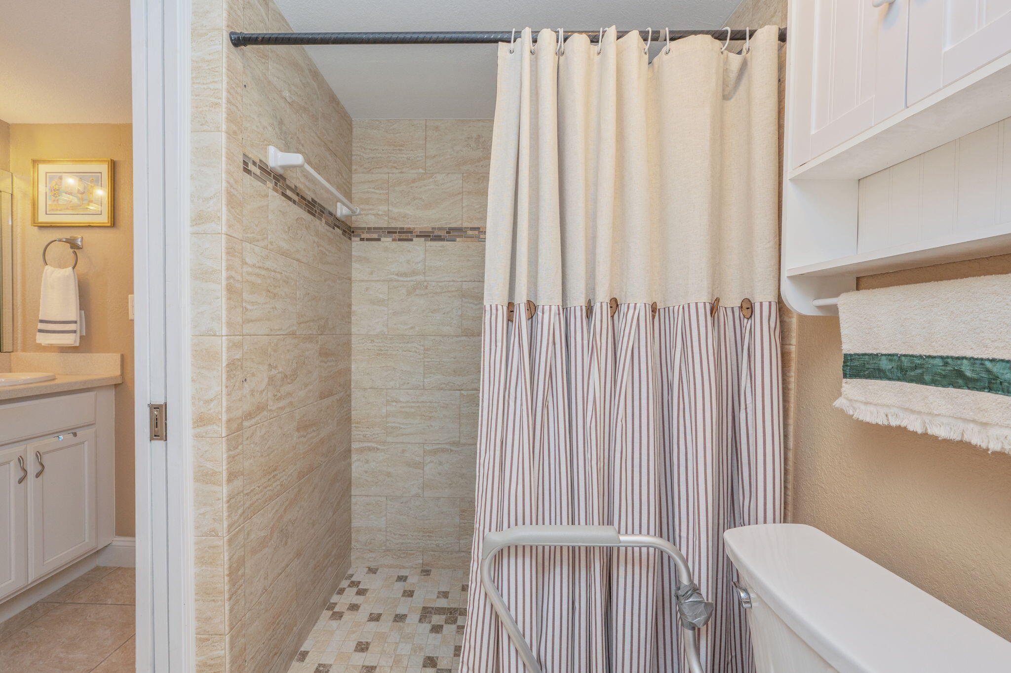 LEISURE 1 CONDO - Residential