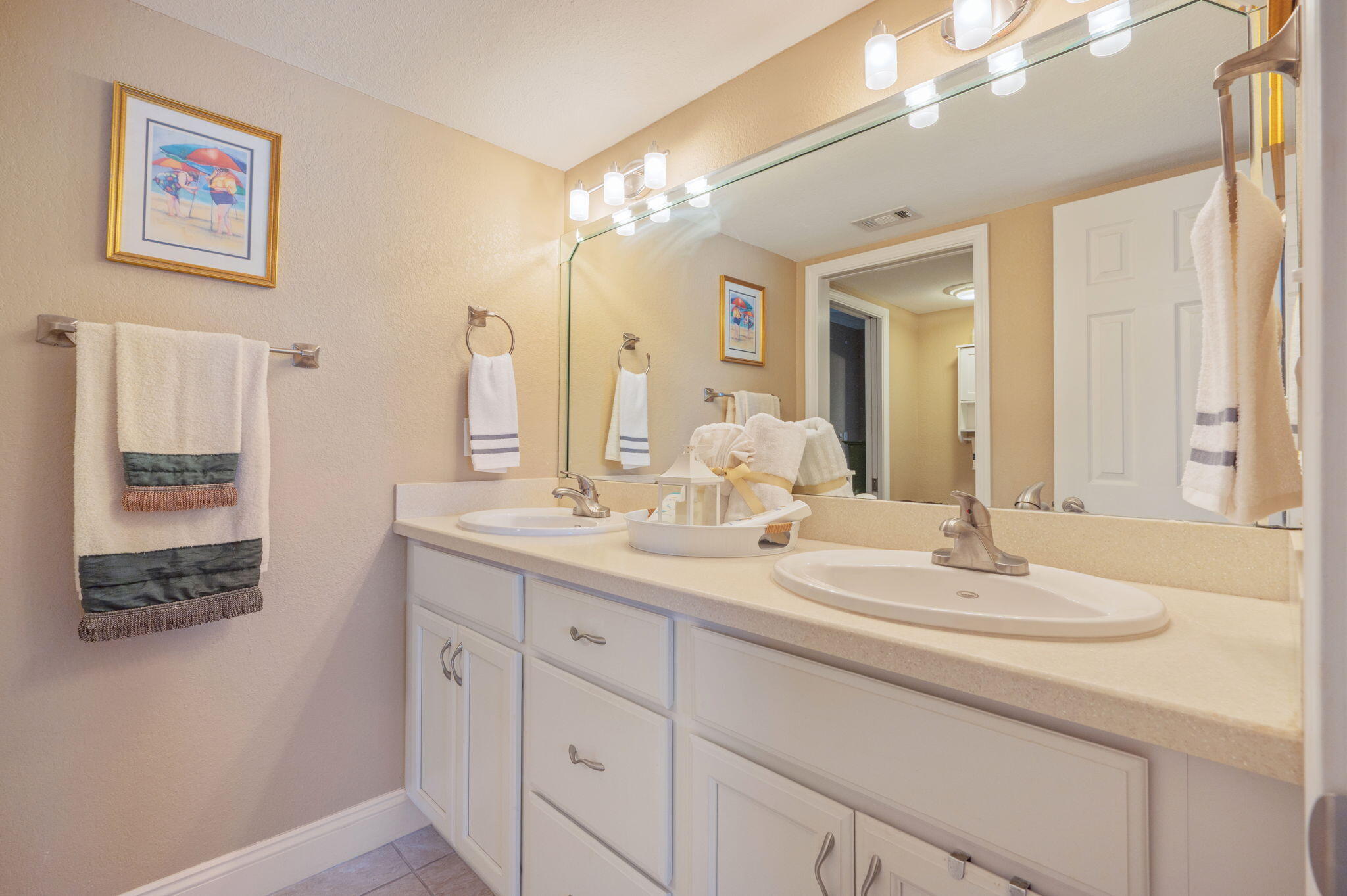 LEISURE 1 CONDO - Residential