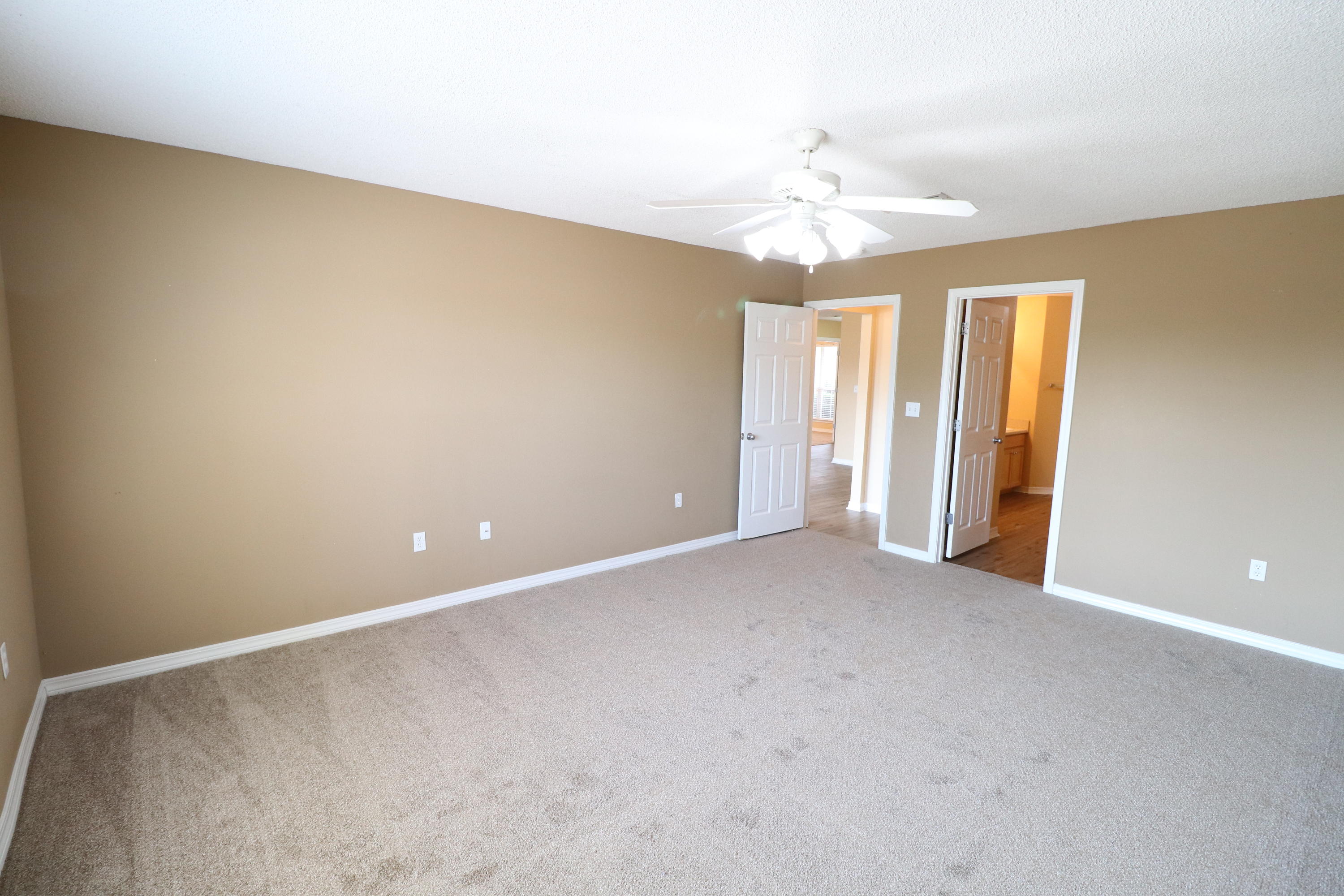 LEE FARM - Residential