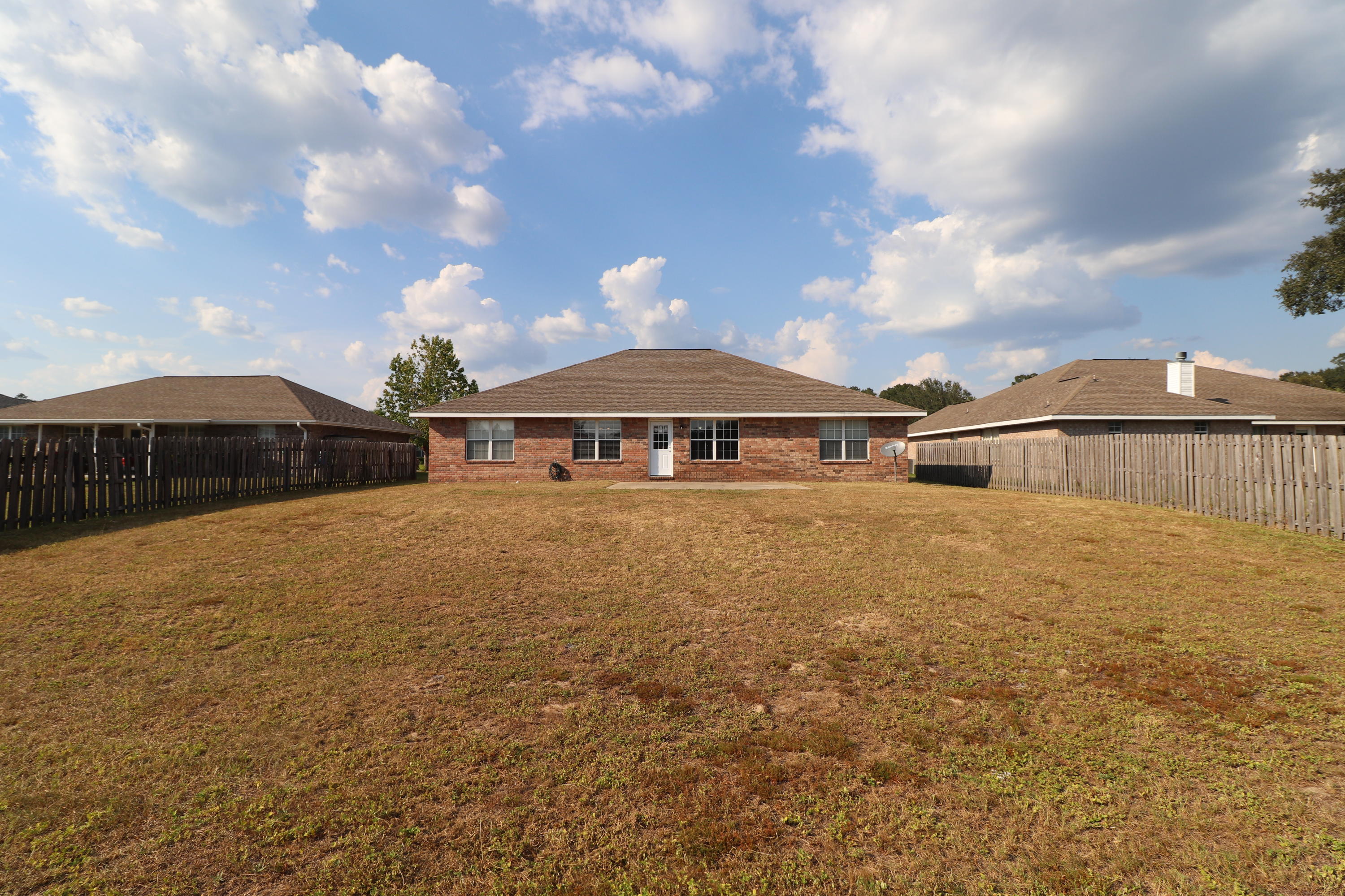 LEE FARM - Residential