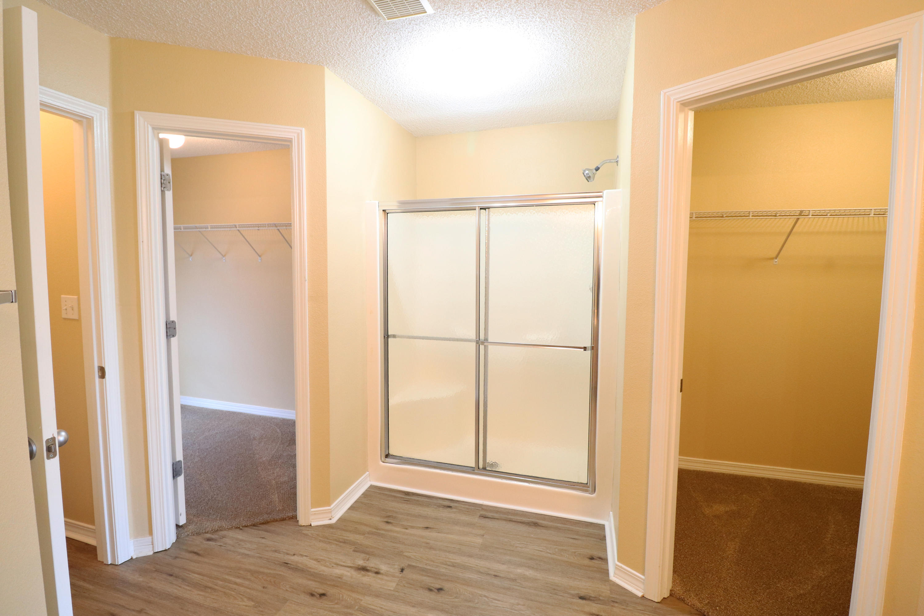 LEE FARM - Residential