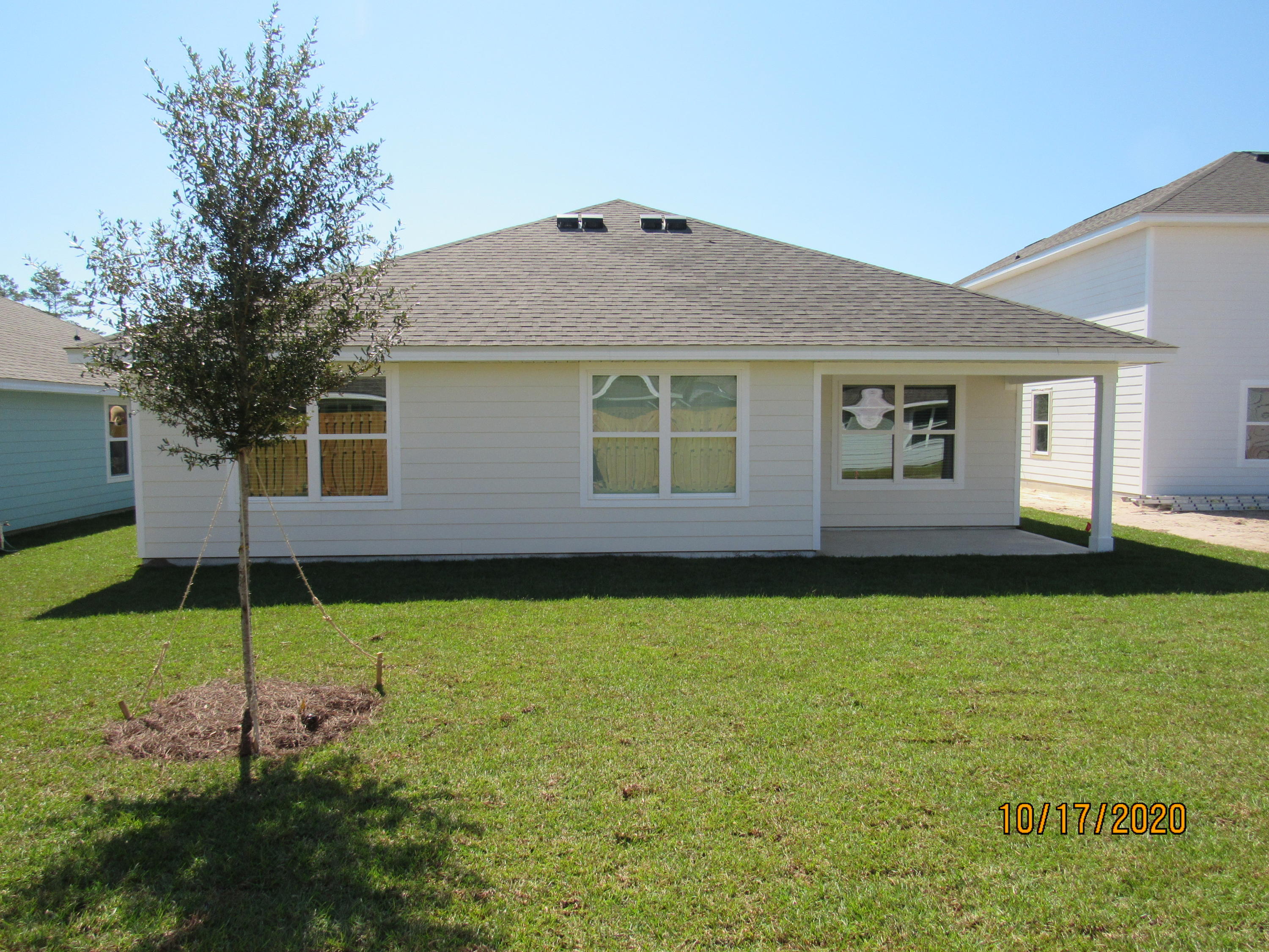 HAMMOCK BAY - Residential Lease