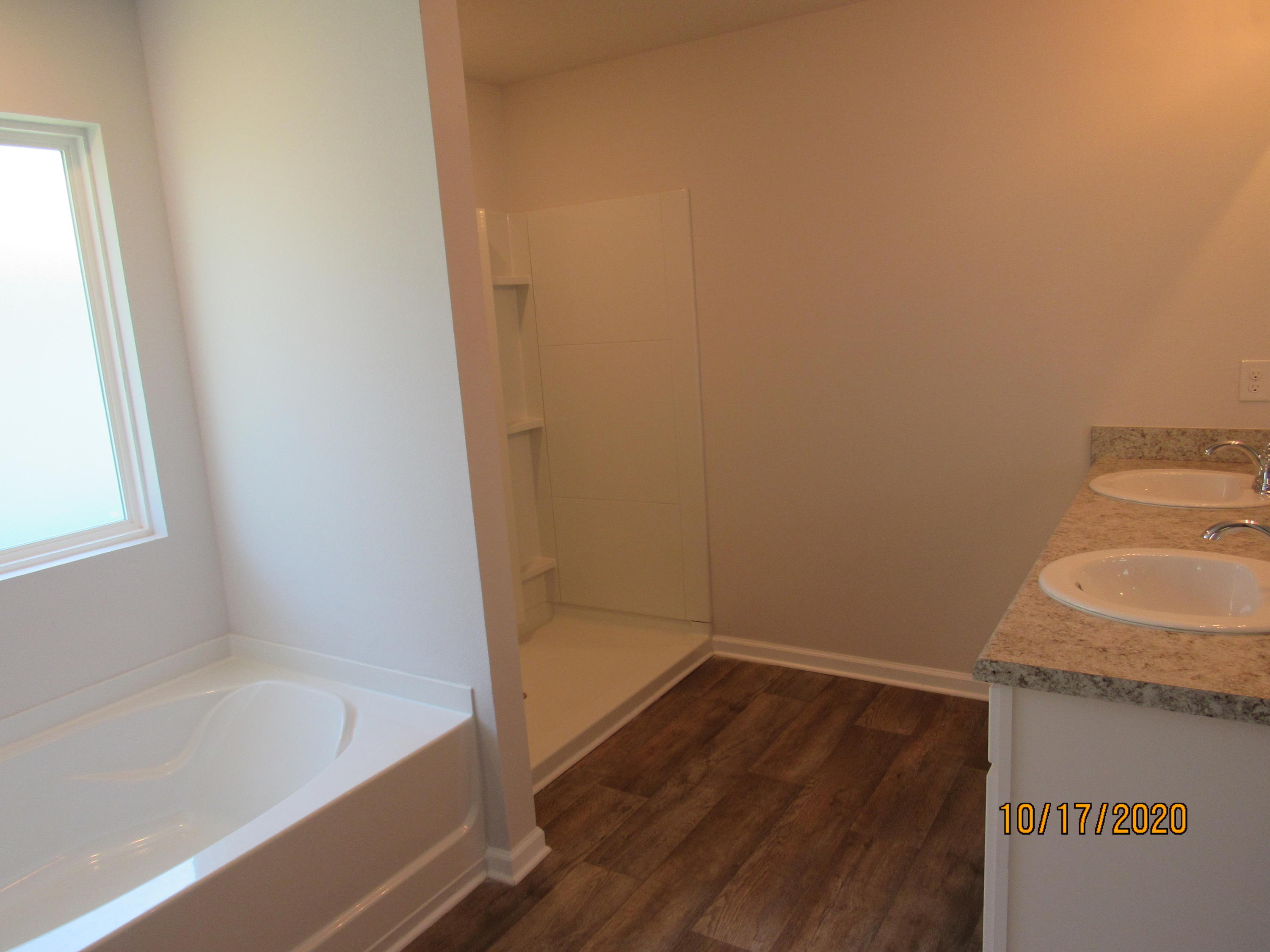 HAMMOCK BAY - Residential Lease