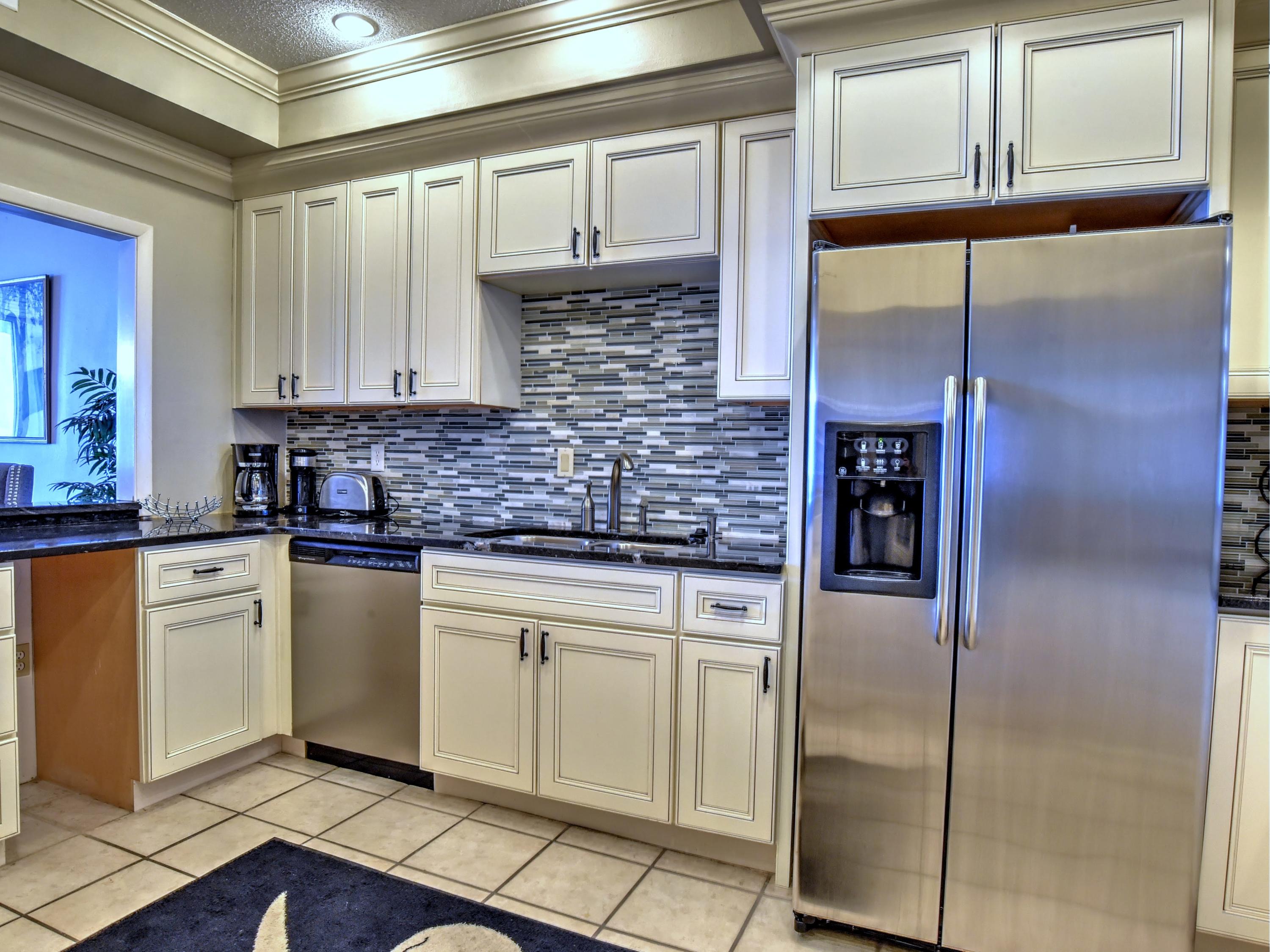 SHORELINE TOWERS 3 - Residential