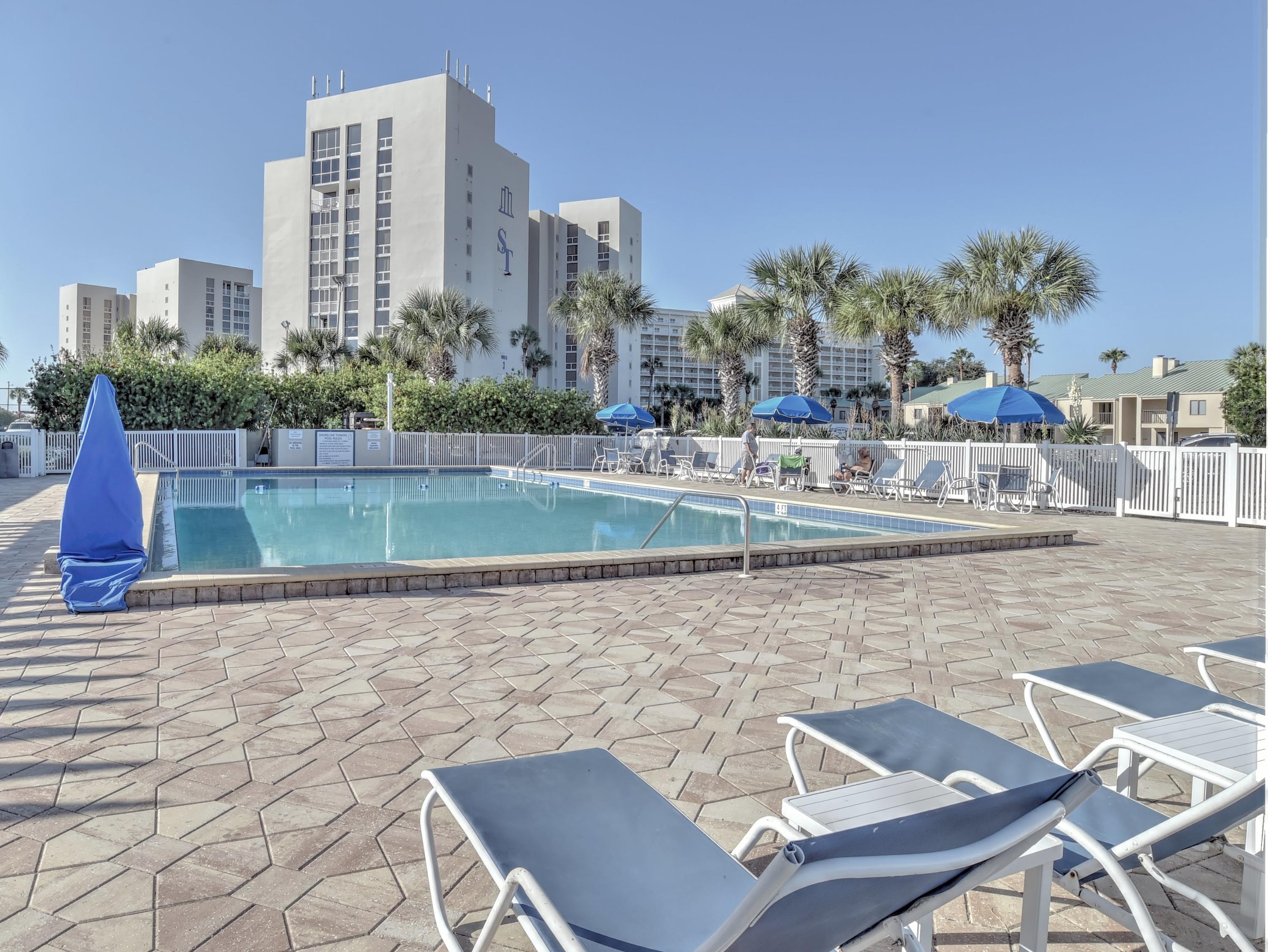 SHORELINE TOWERS 3 - Residential