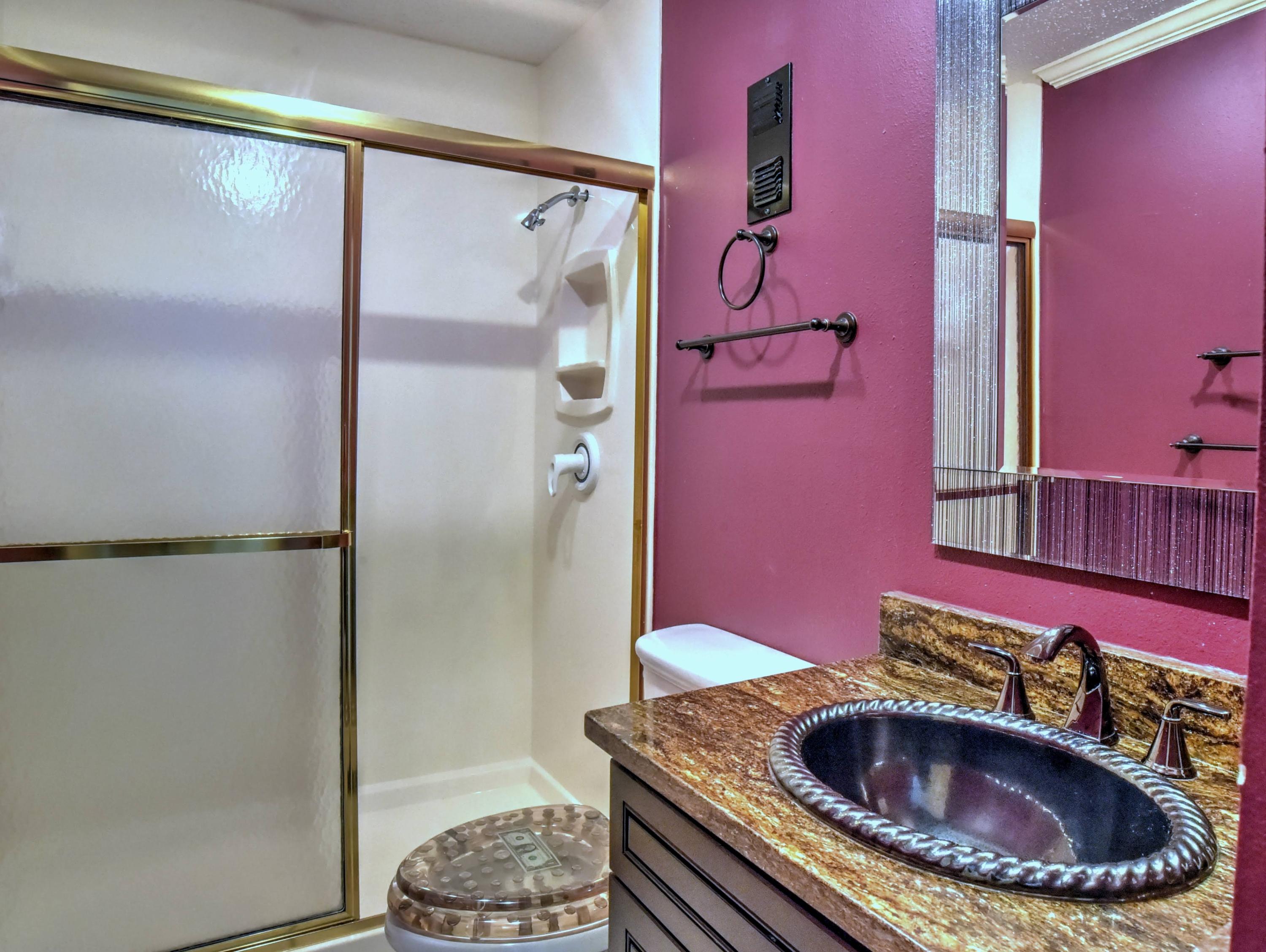 SHORELINE TOWERS 3 - Residential