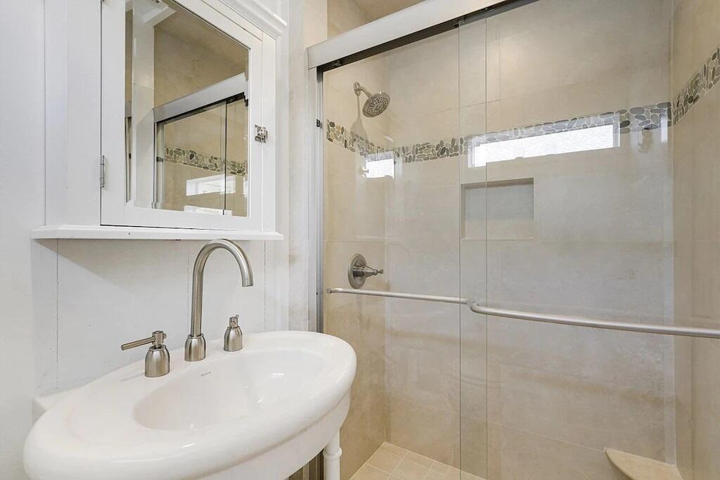 CRYSTAL BEACH - Residential