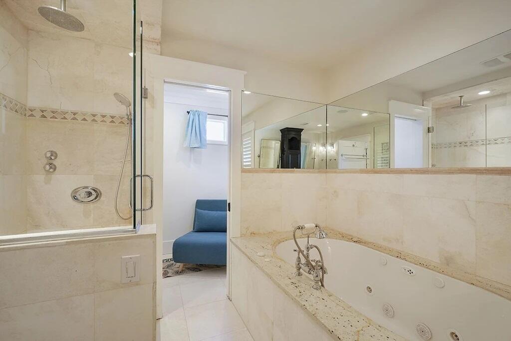 CRYSTAL BEACH - Residential