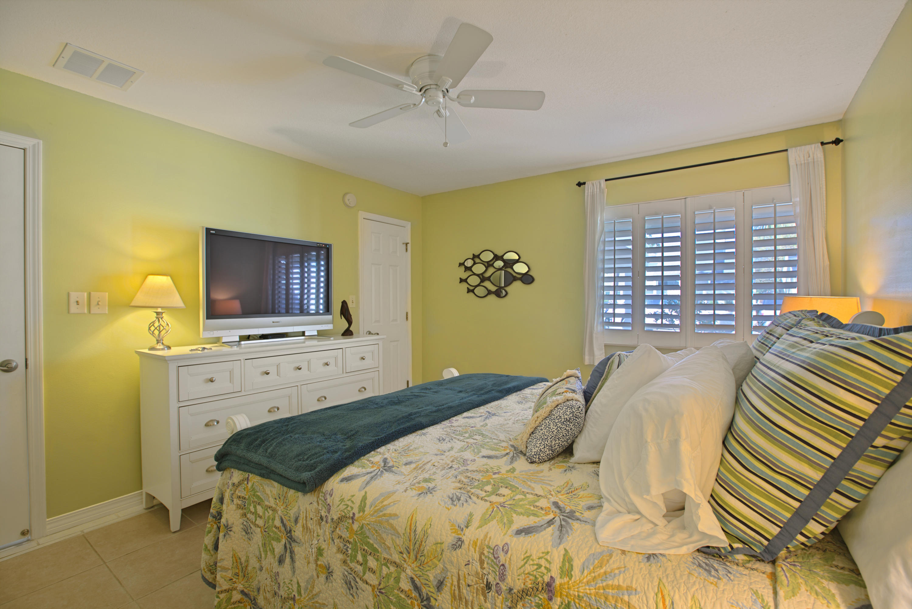 LINKSIDE VILLAGE UNIT 1 - Residential