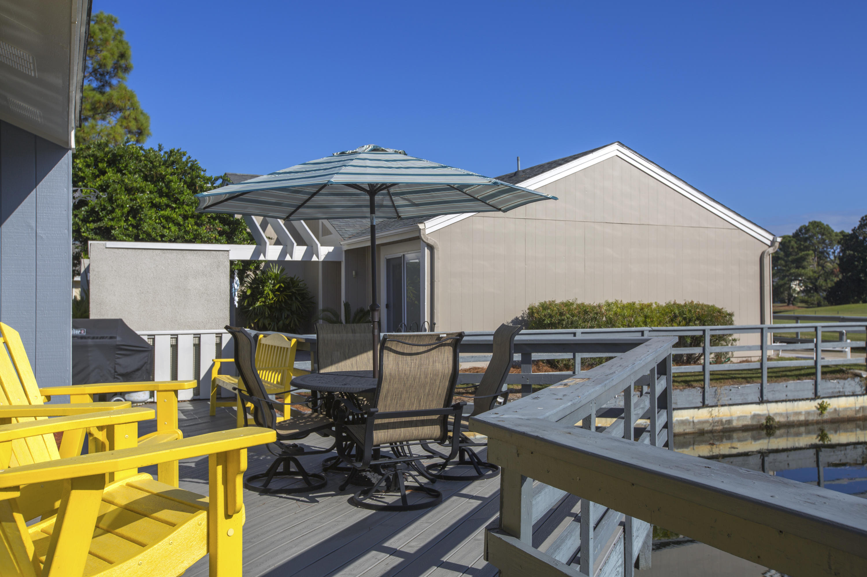 LINKSIDE VILLAGE UNIT 1 - Residential