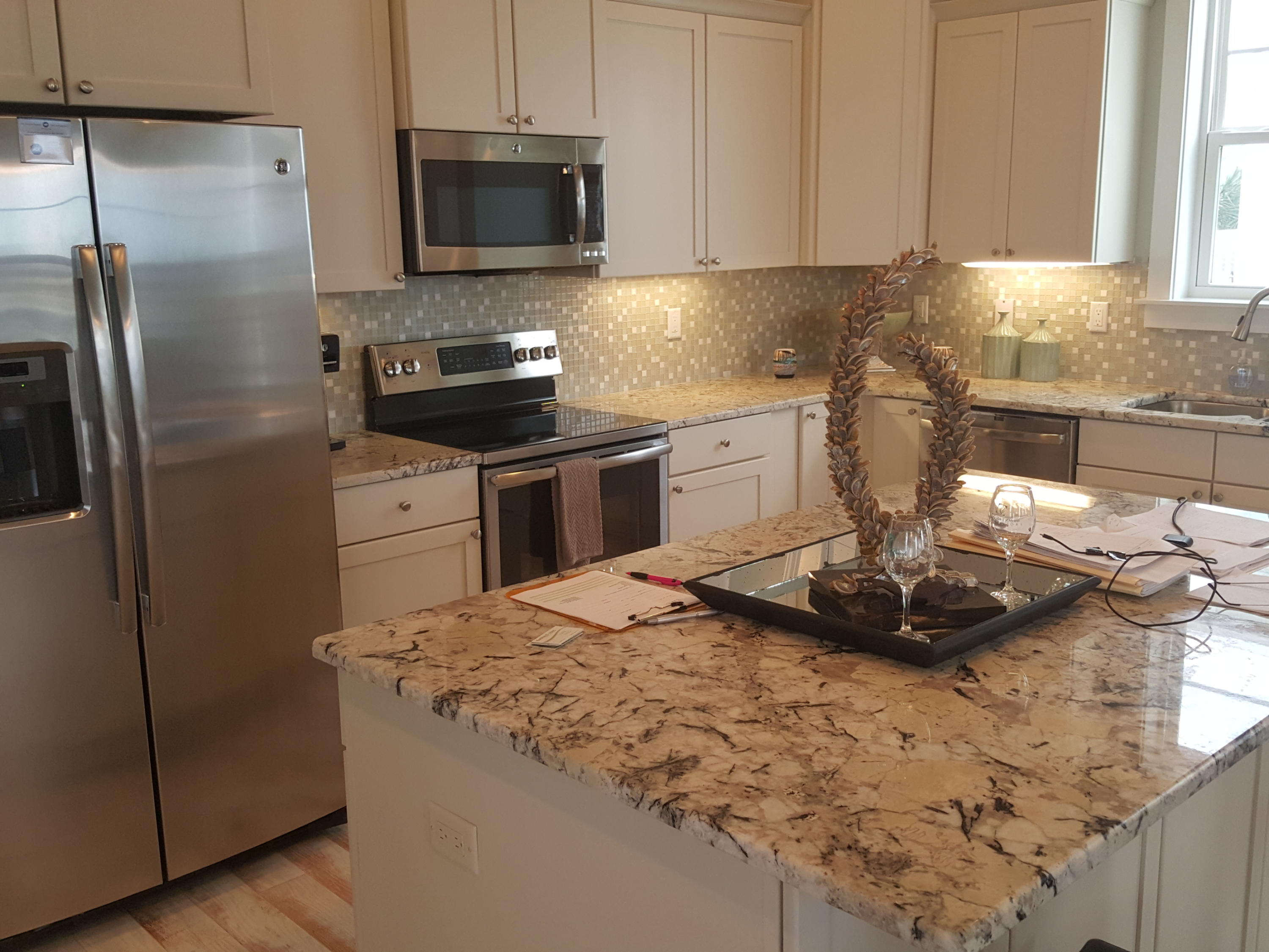 BY THE SEA - Residential