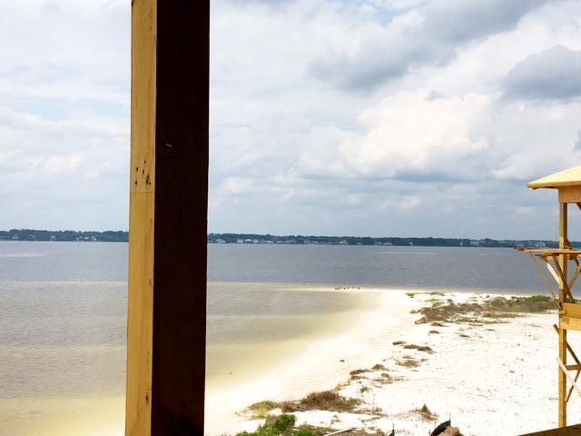 BY THE SEA - Residential