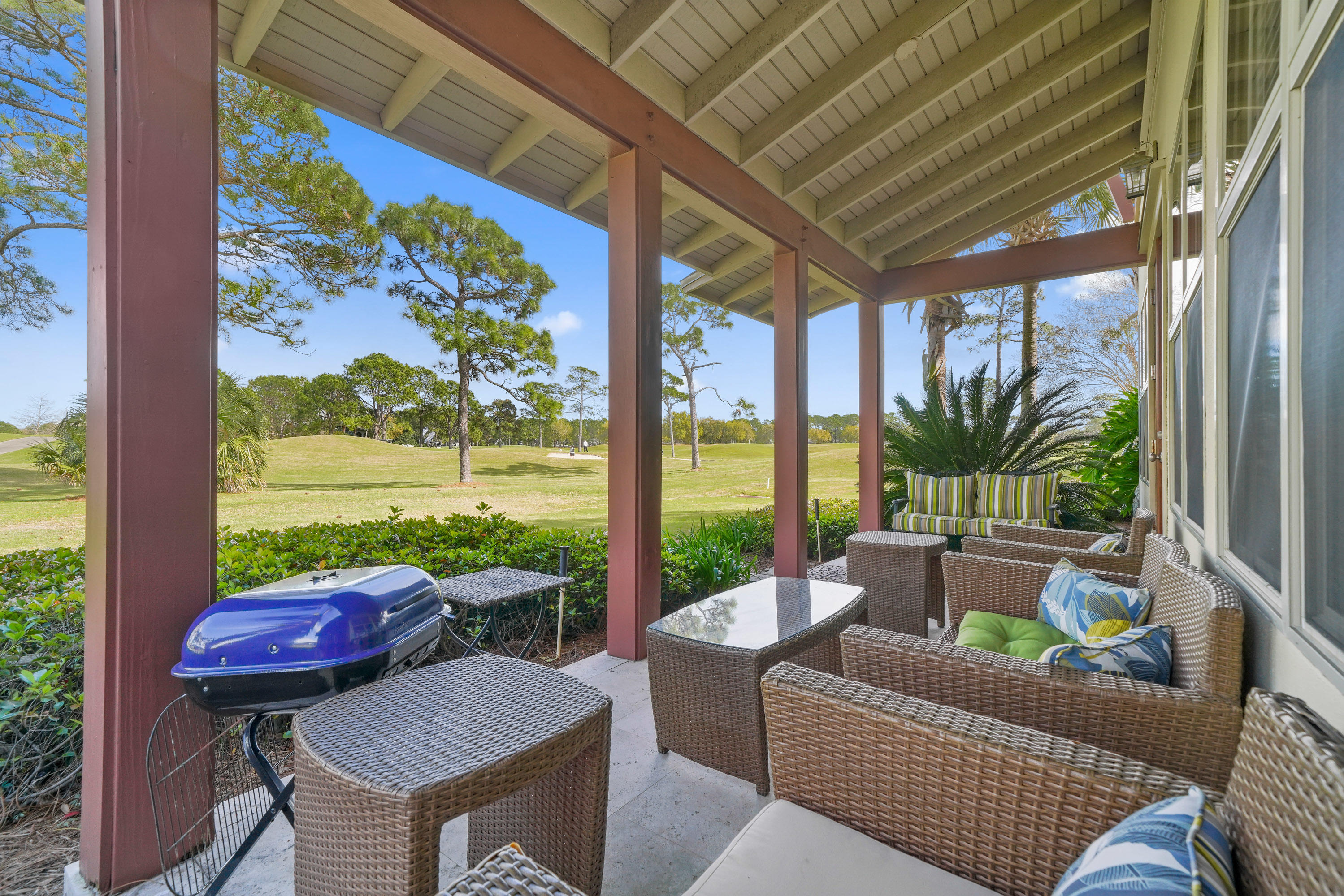 MAGNOLIA BAY - Residential