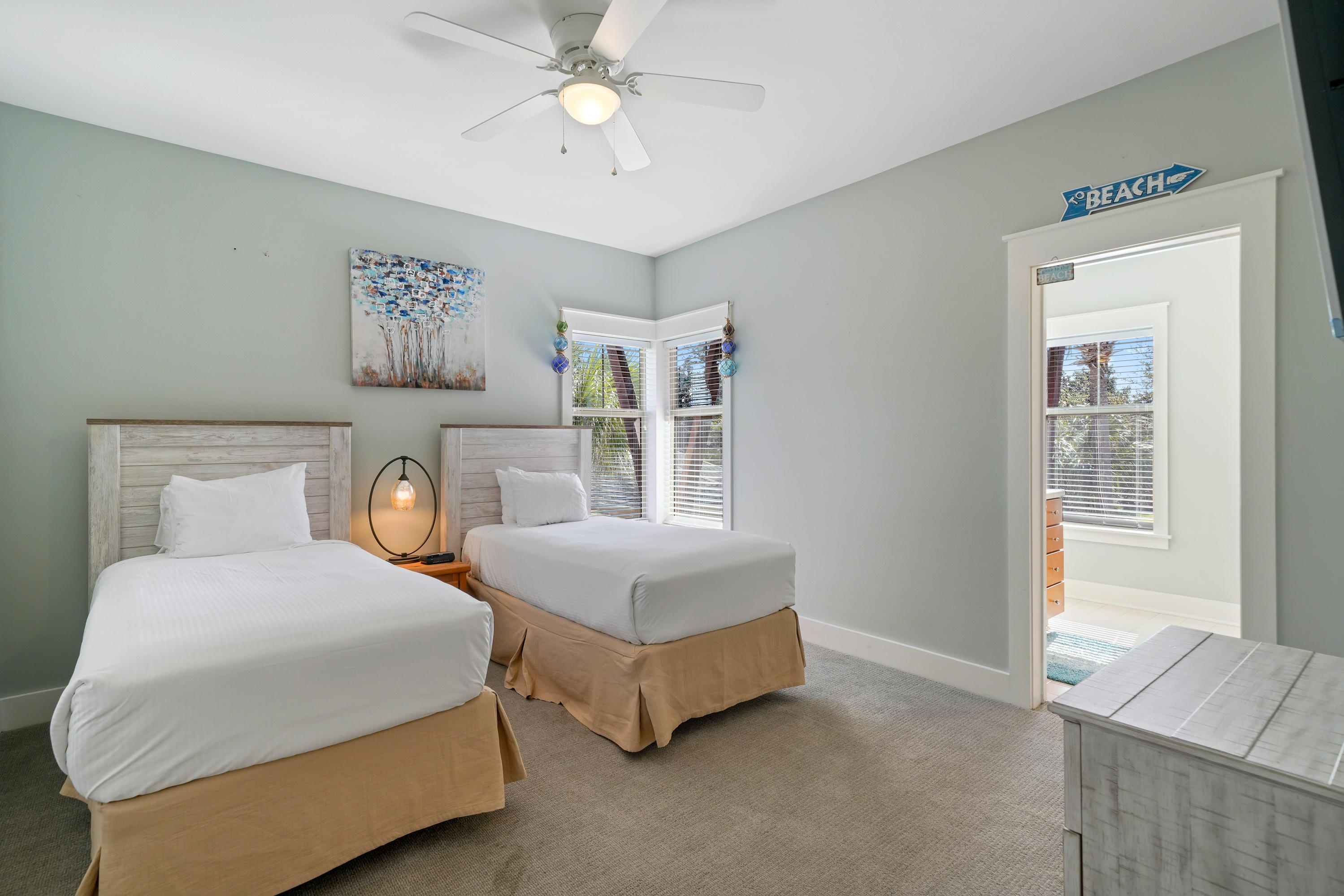 MAGNOLIA BAY - Residential