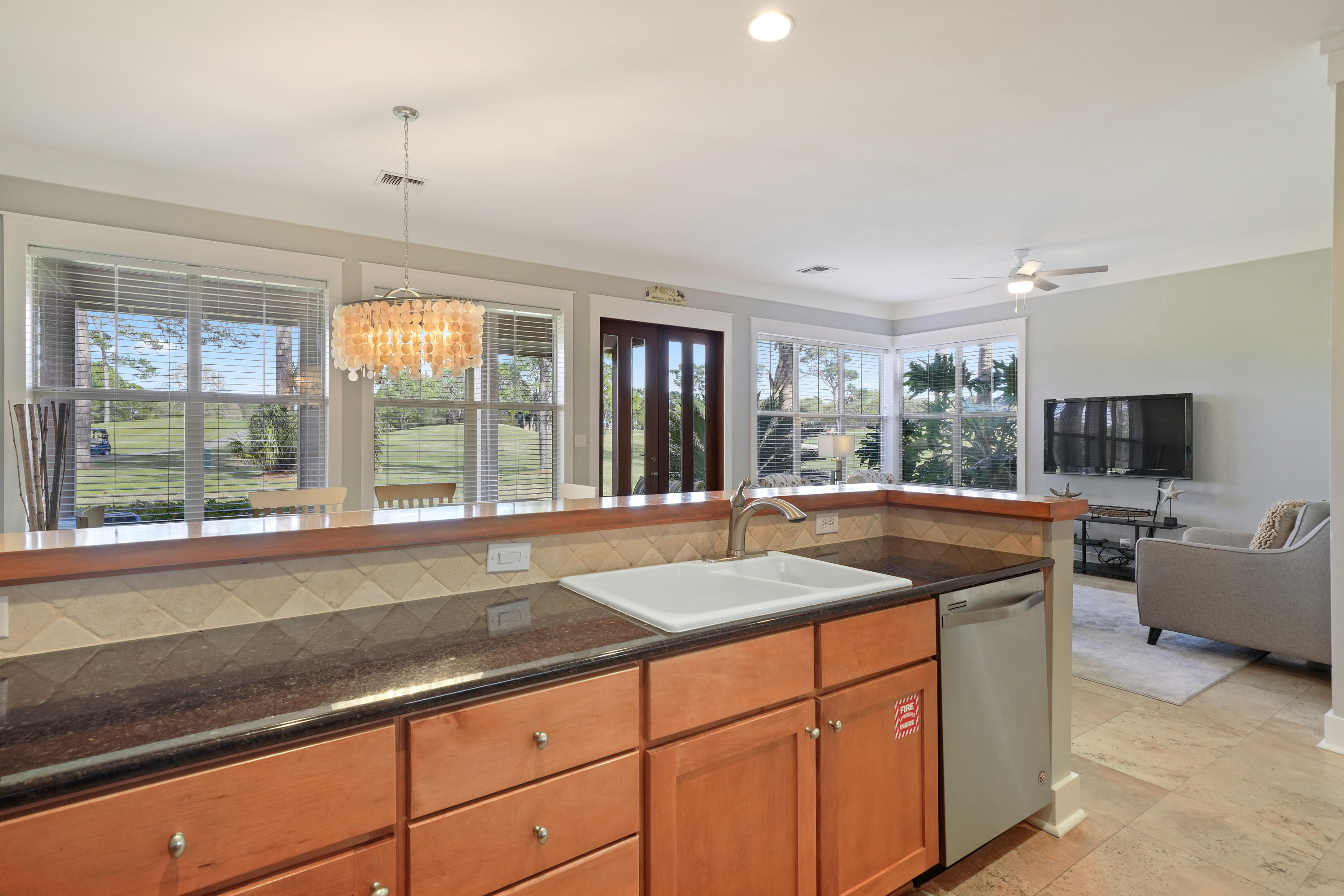 MAGNOLIA BAY - Residential