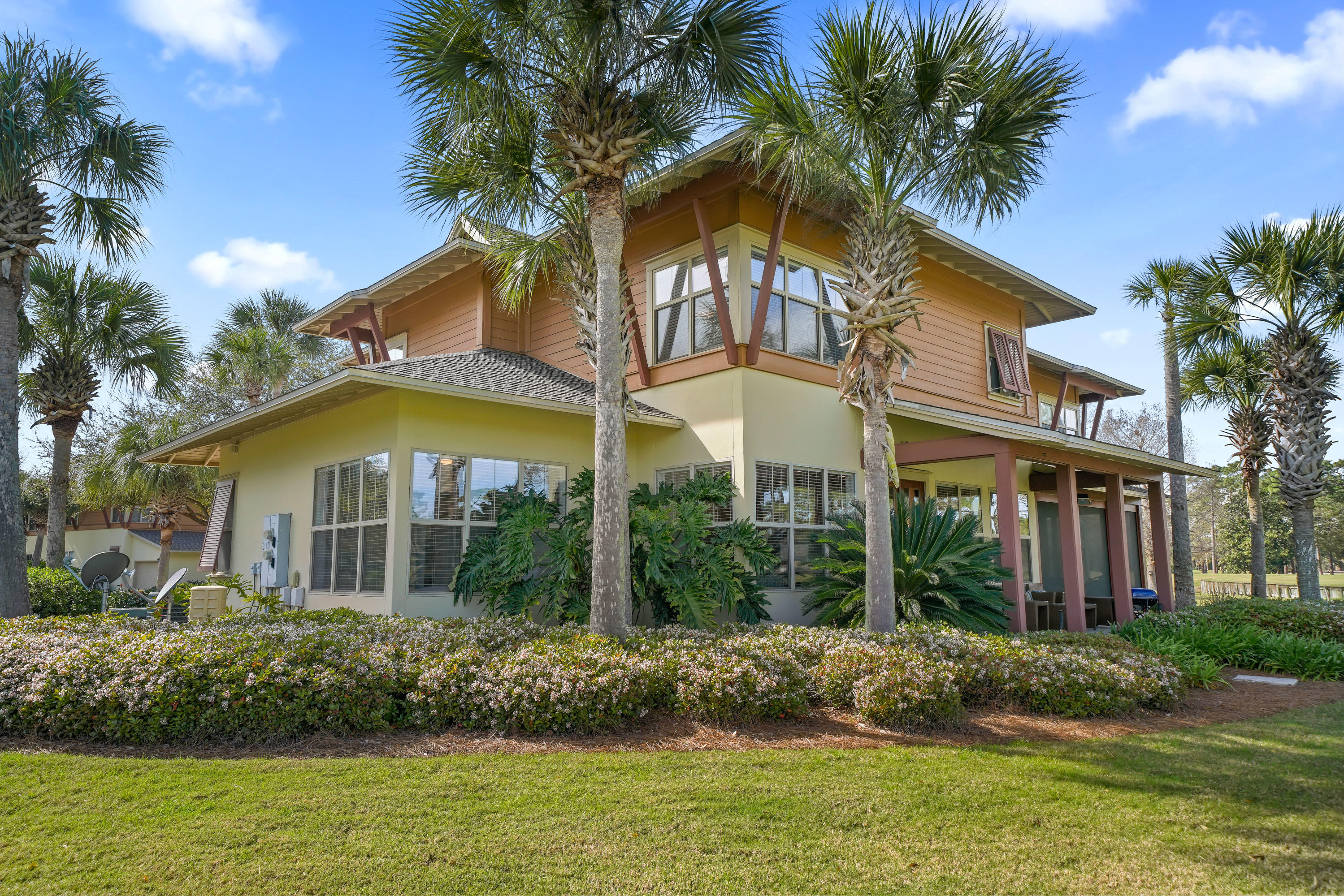 MAGNOLIA BAY - Residential