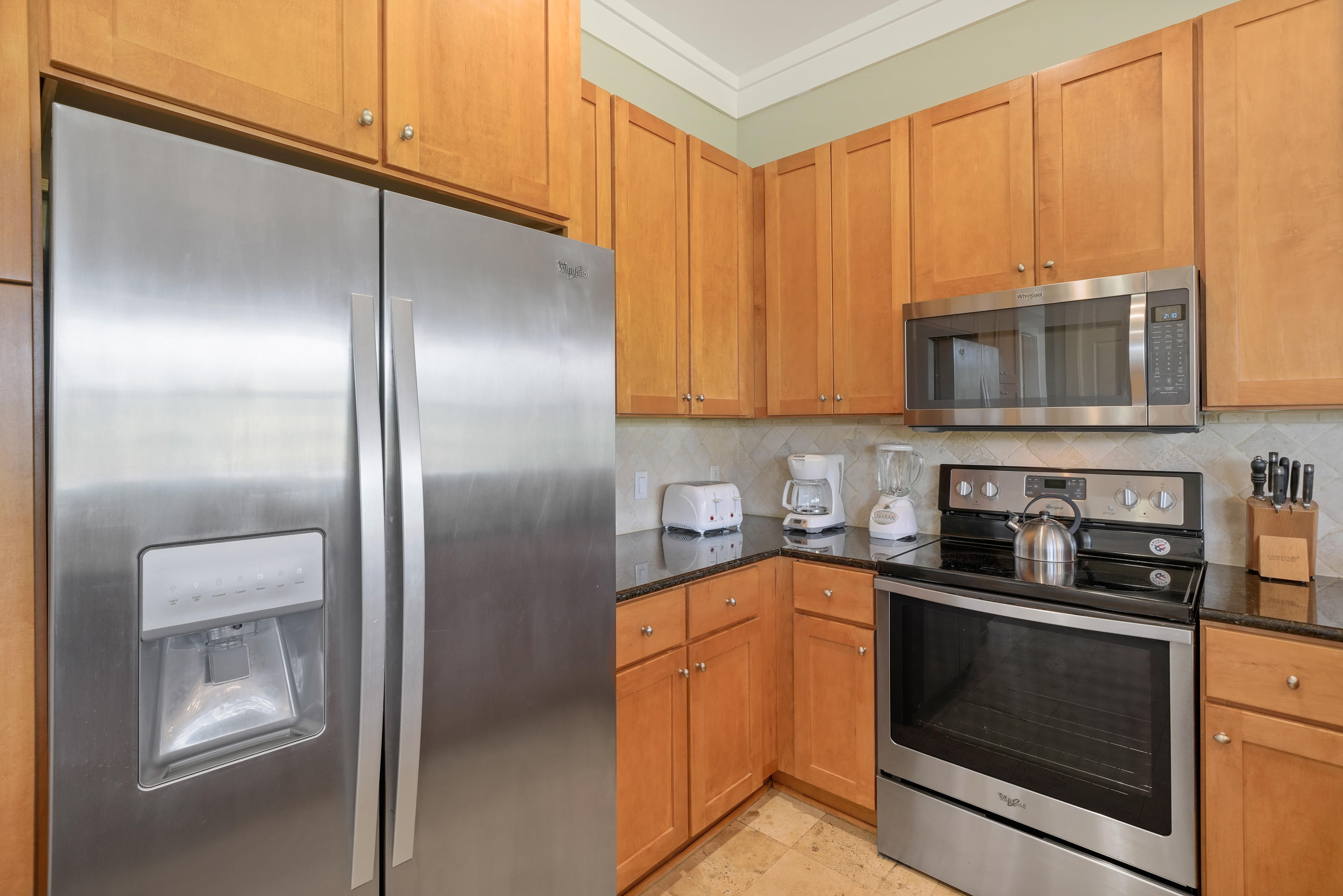 MAGNOLIA BAY - Residential