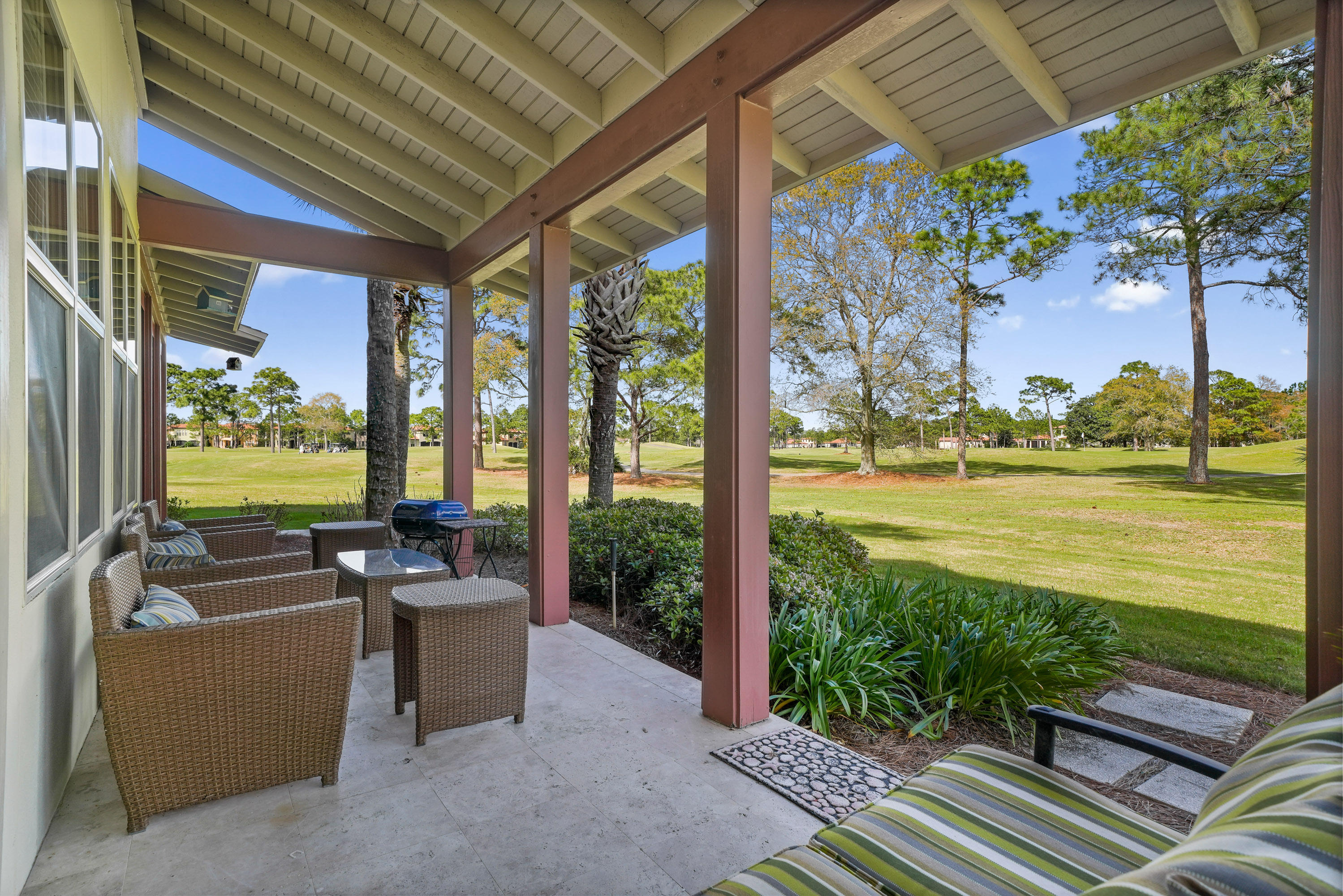 MAGNOLIA BAY - Residential