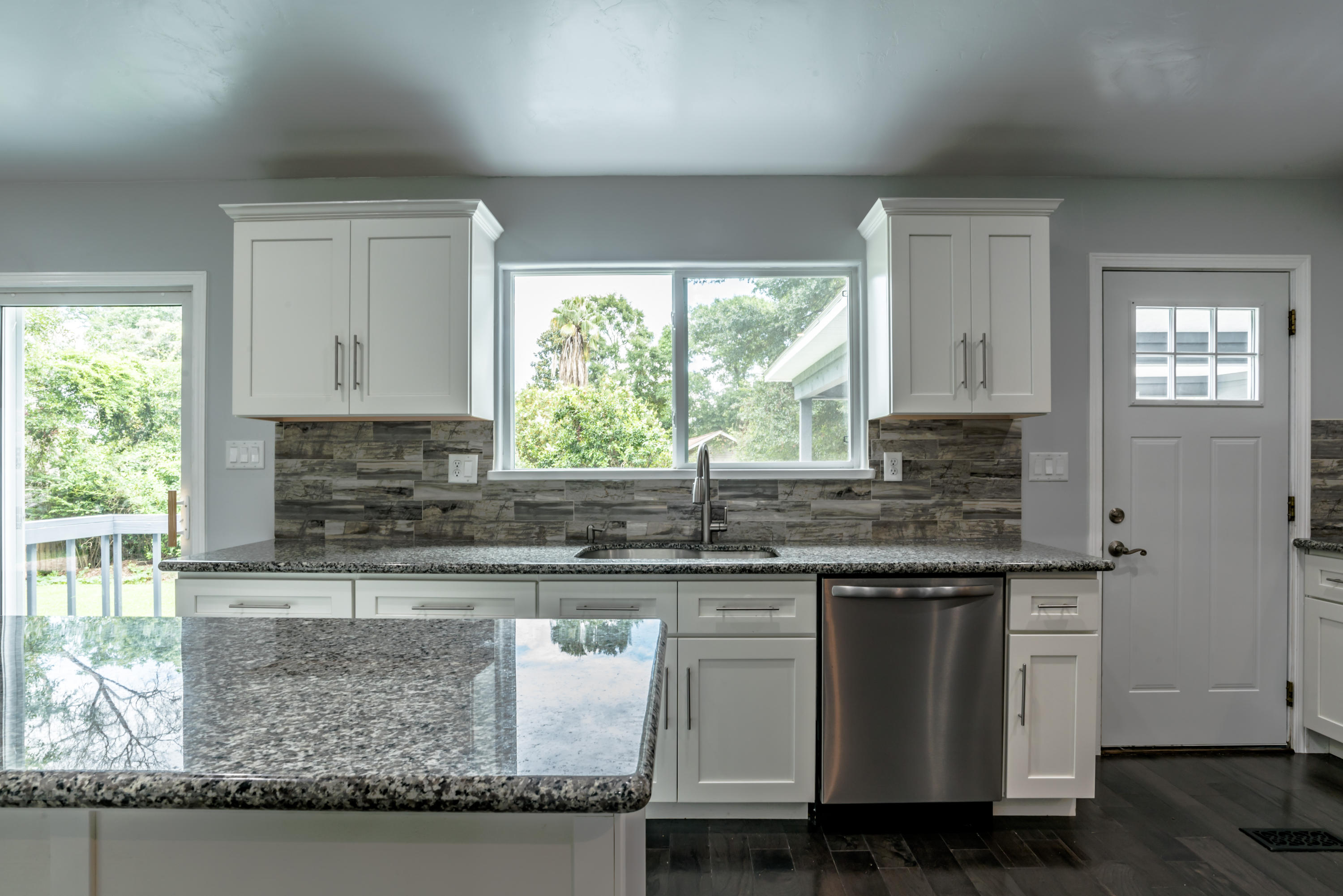 RIVER GARDENS - Residential