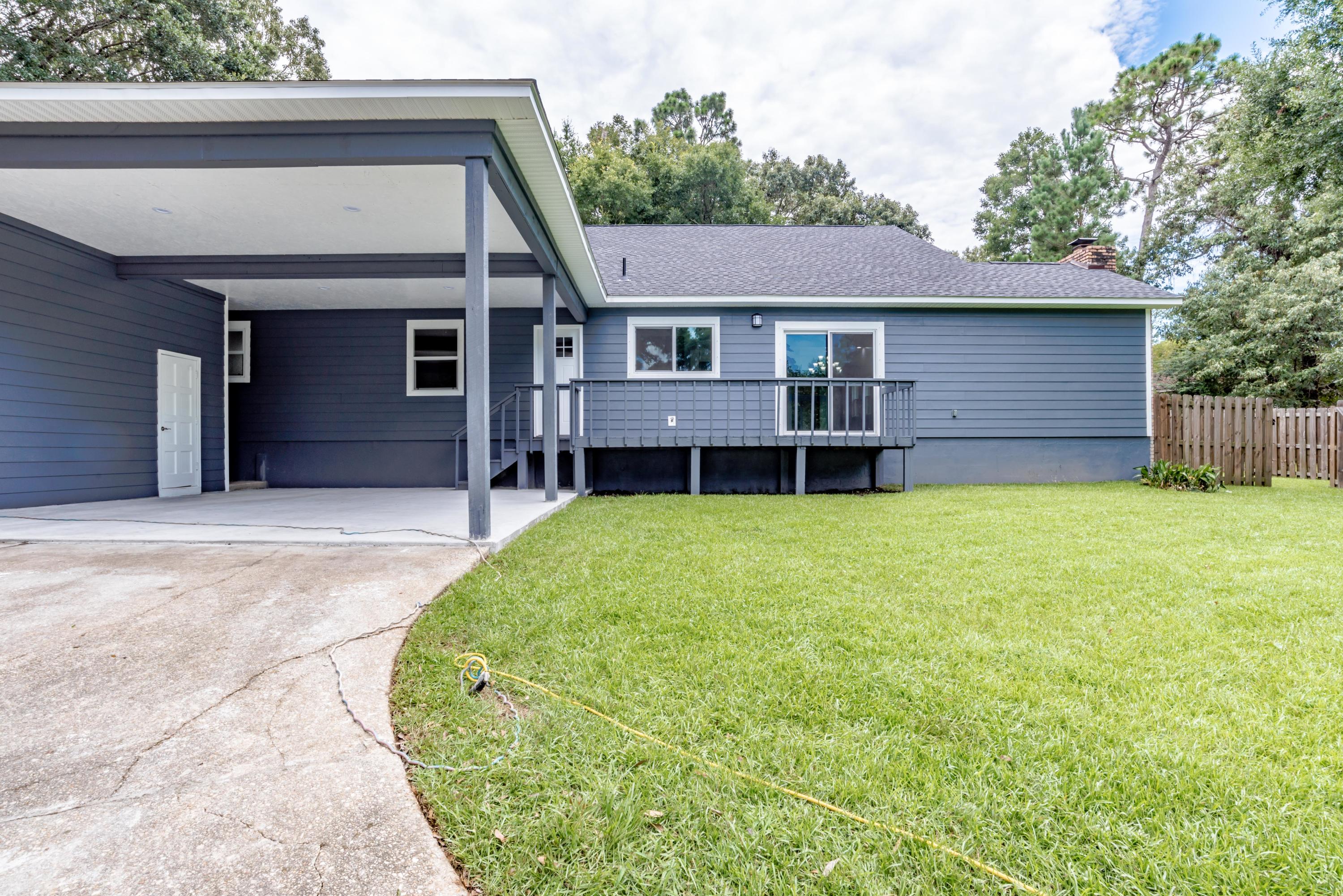 RIVER GARDENS - Residential