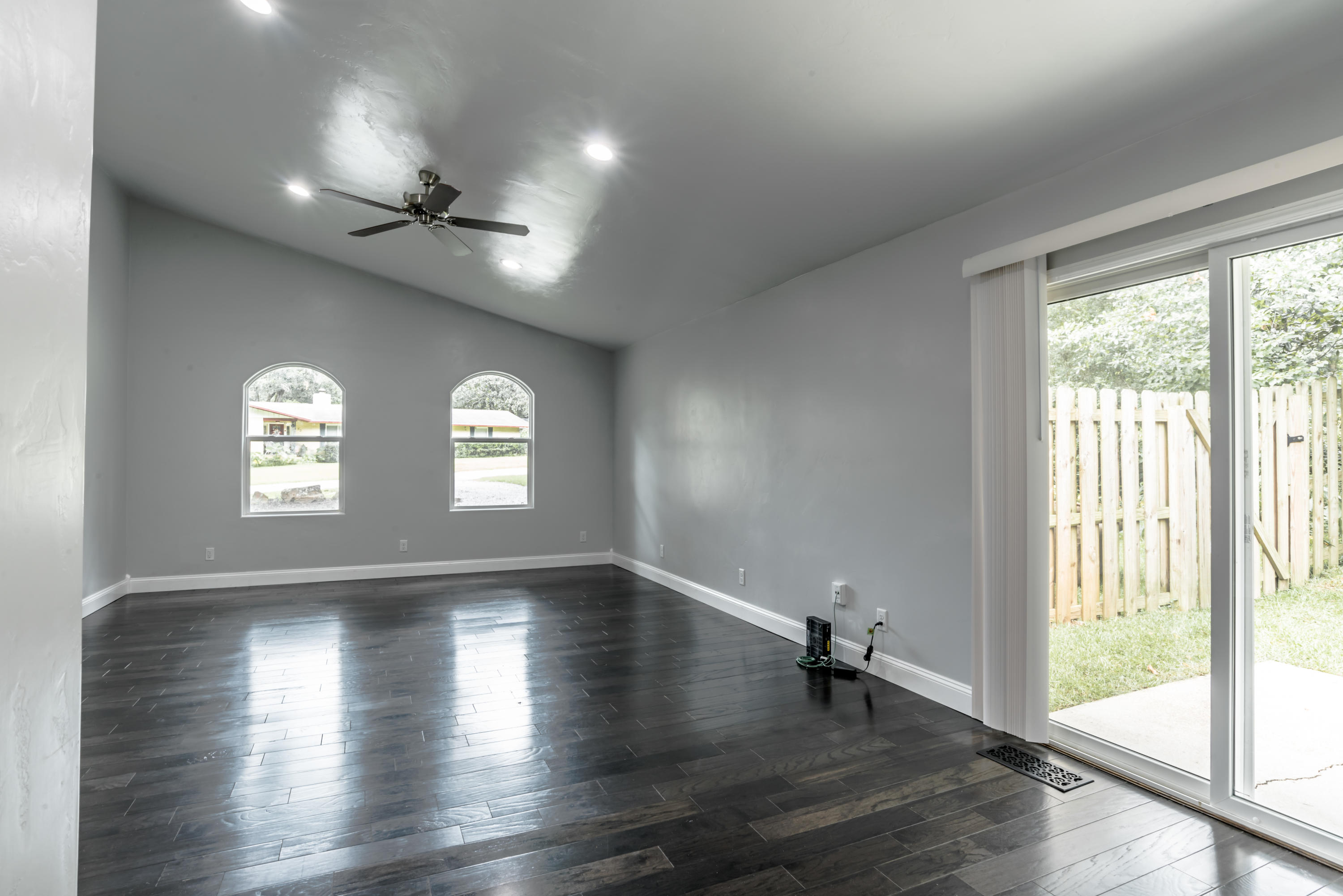 RIVER GARDENS - Residential