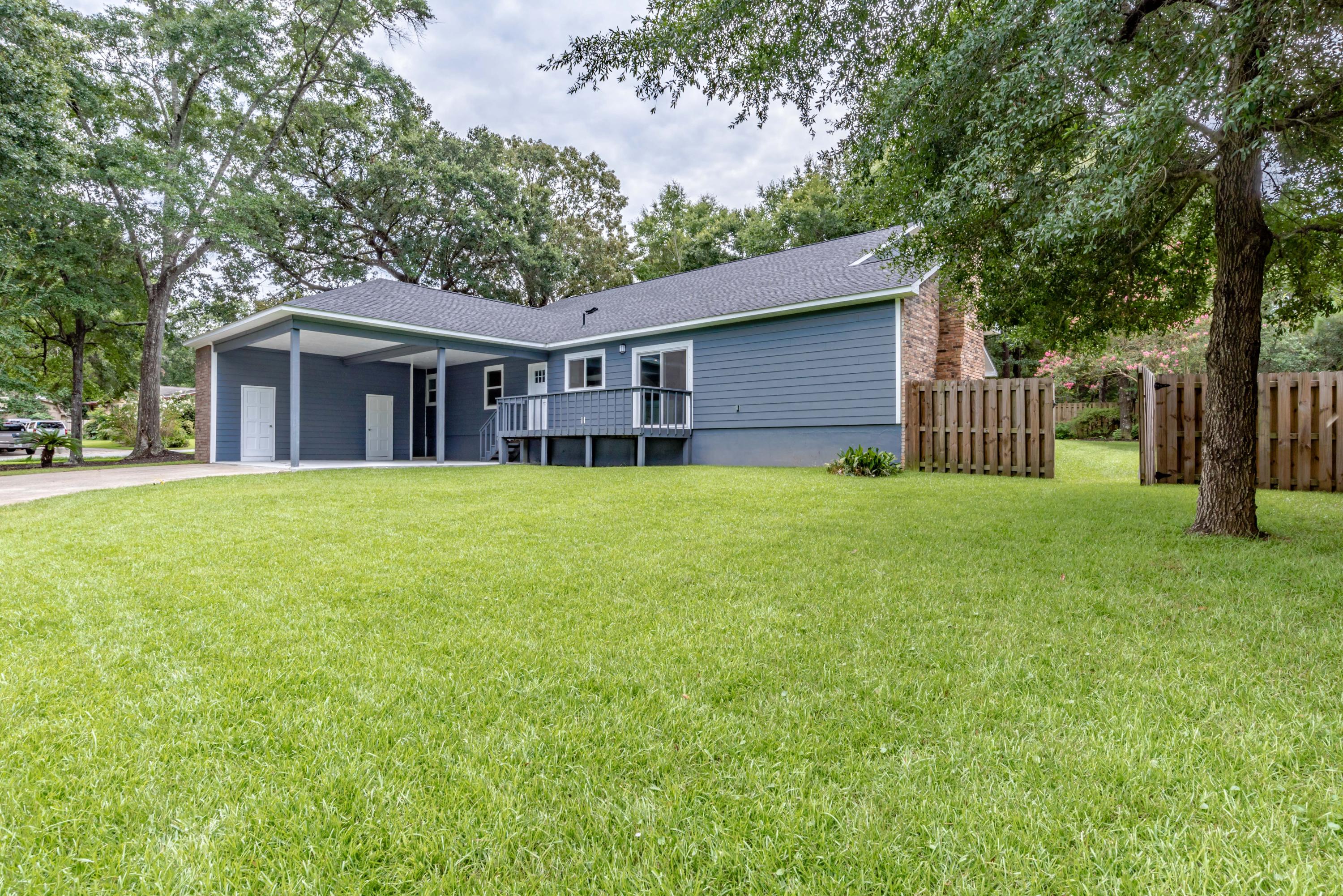 RIVER GARDENS - Residential