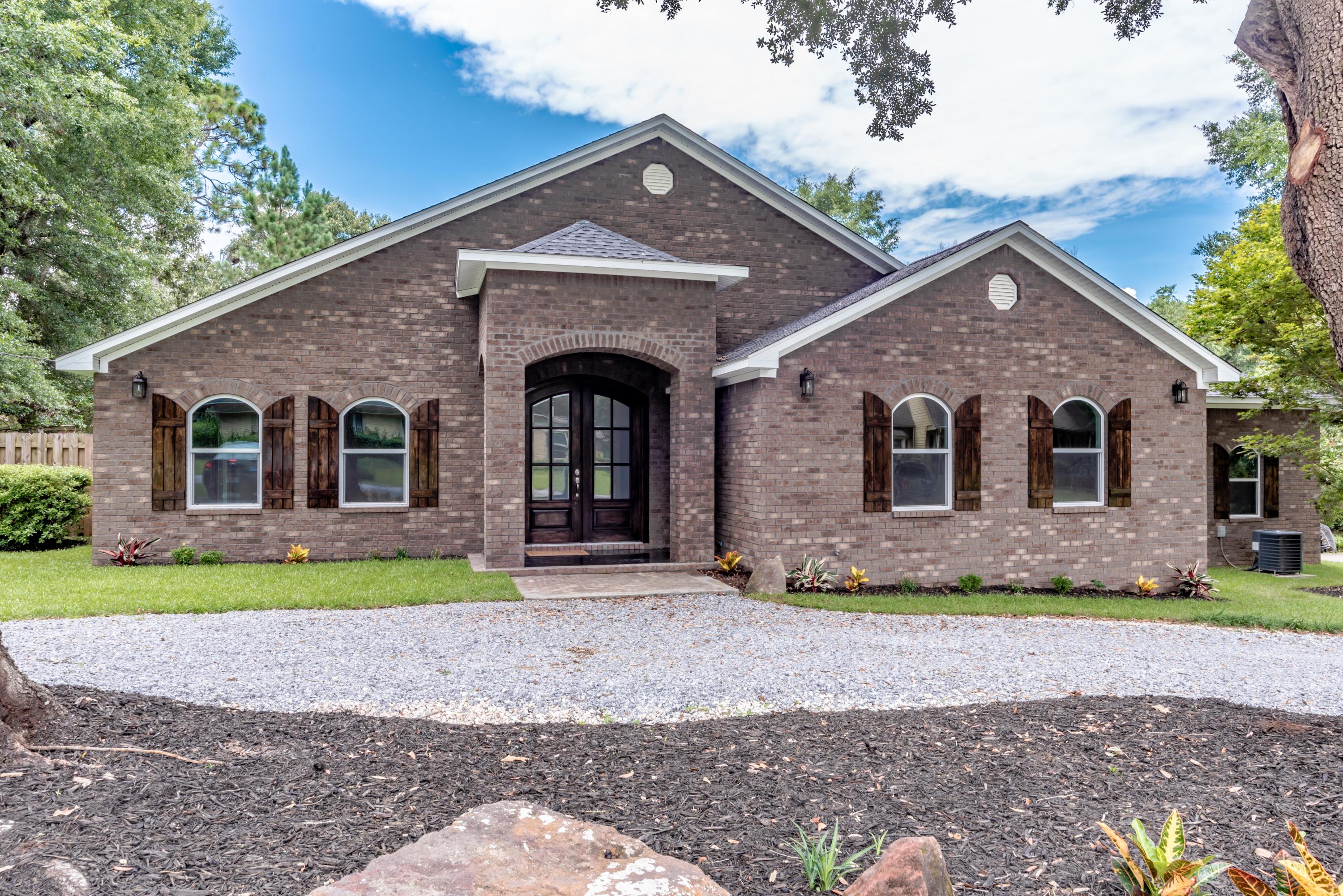 RIVER GARDENS - Residential