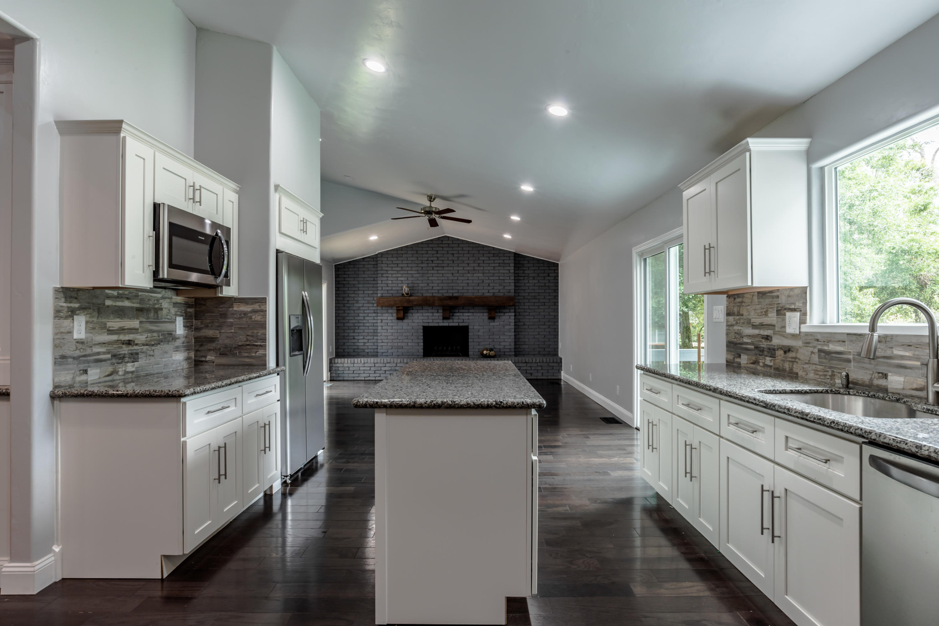 RIVER GARDENS - Residential