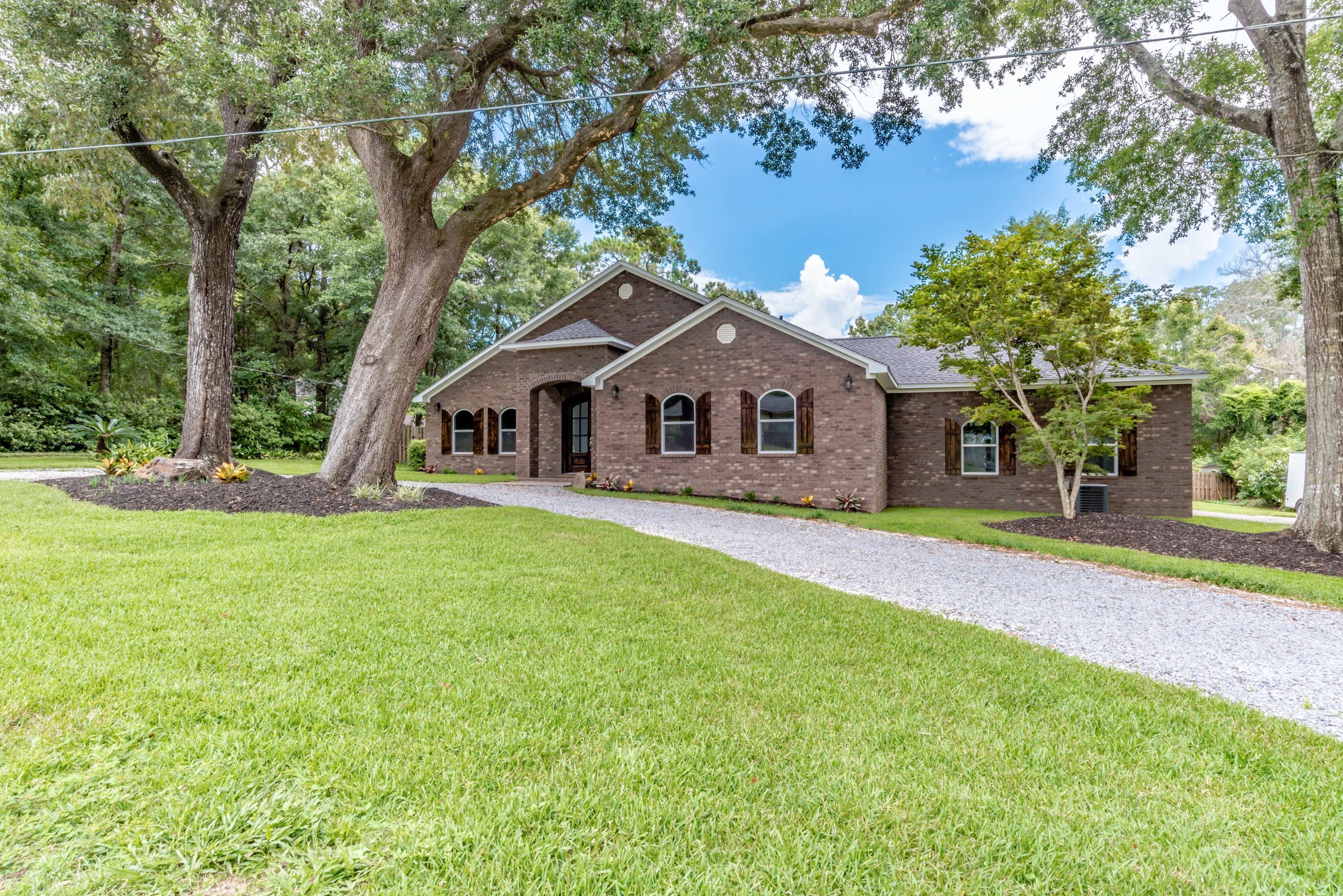 RIVER GARDENS - Residential