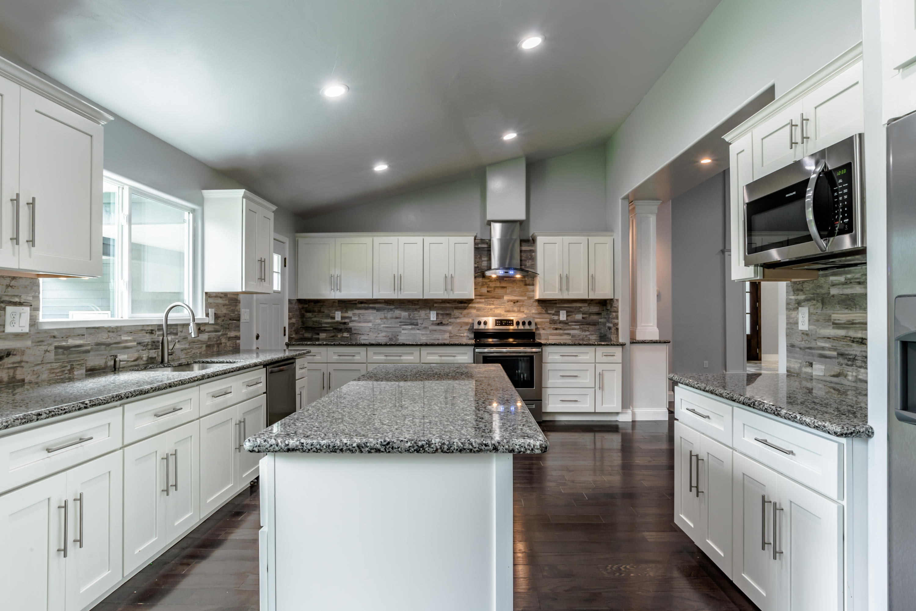 RIVER GARDENS - Residential