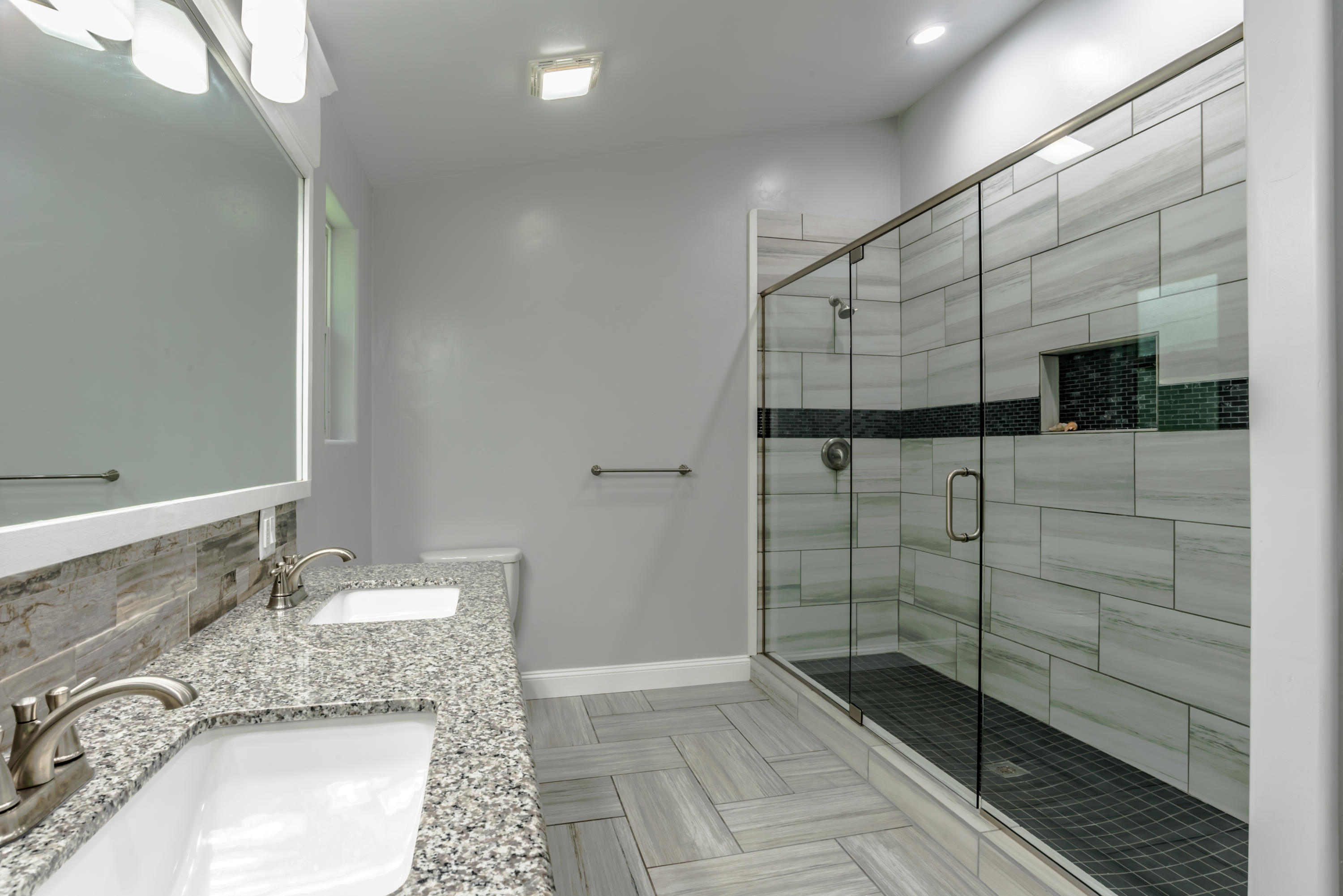 RIVER GARDENS - Residential