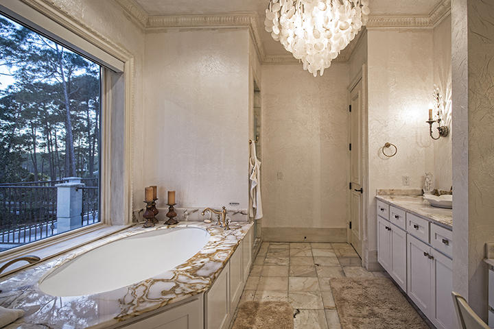 REGATTA BAY - Residential