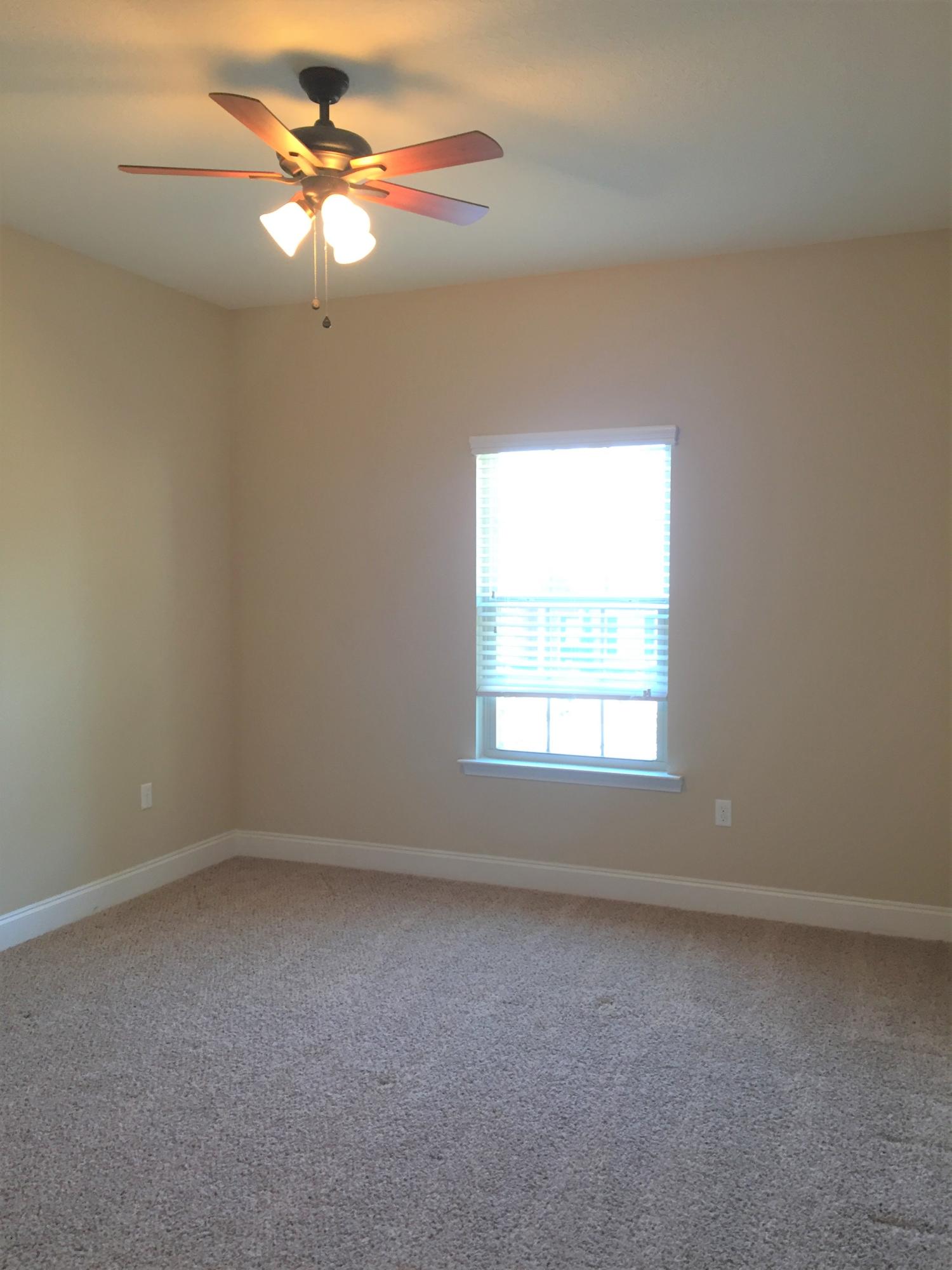 DUGGAN POND ESTATES - Residential Lease