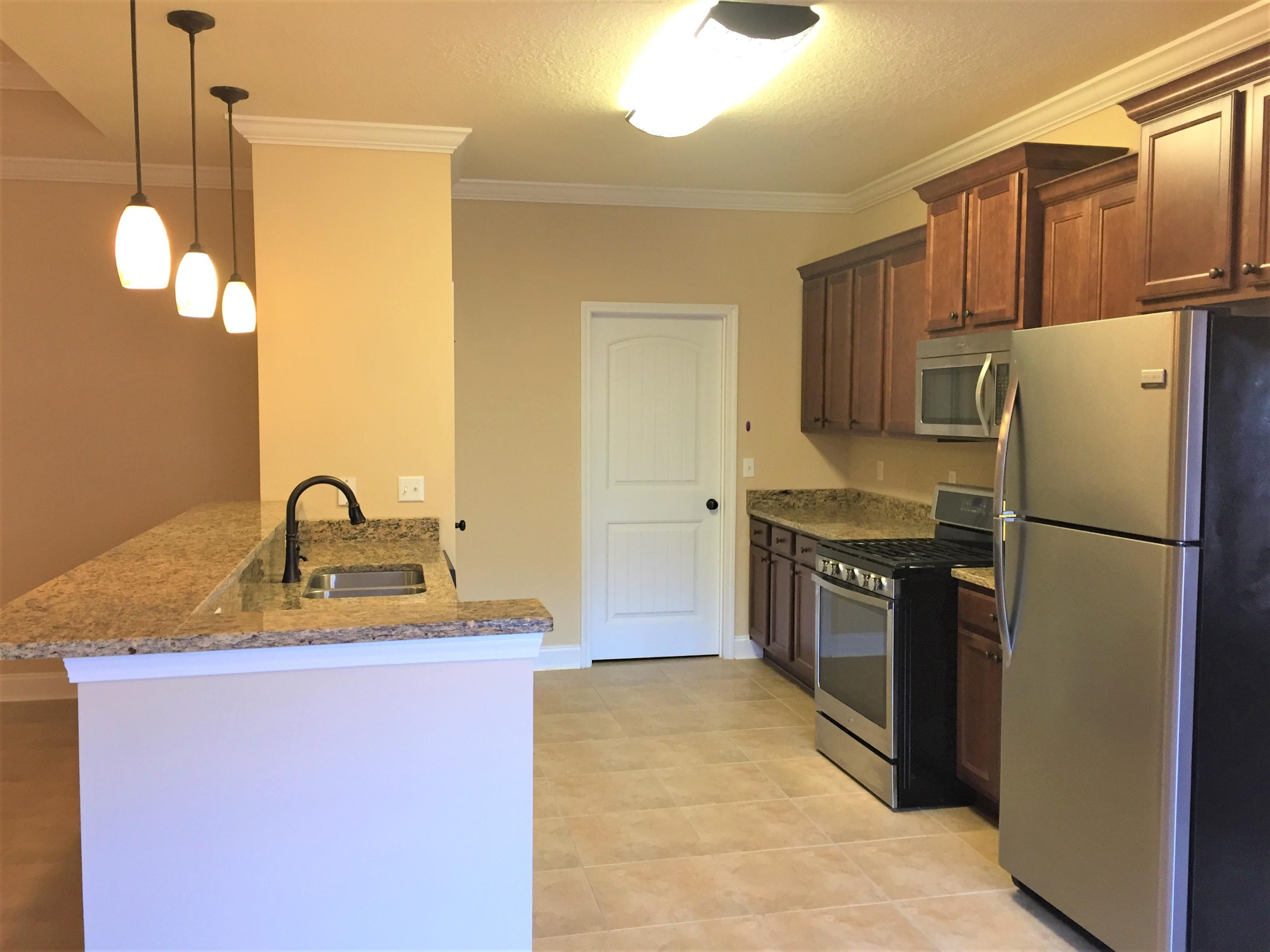 DUGGAN POND ESTATES - Residential Lease