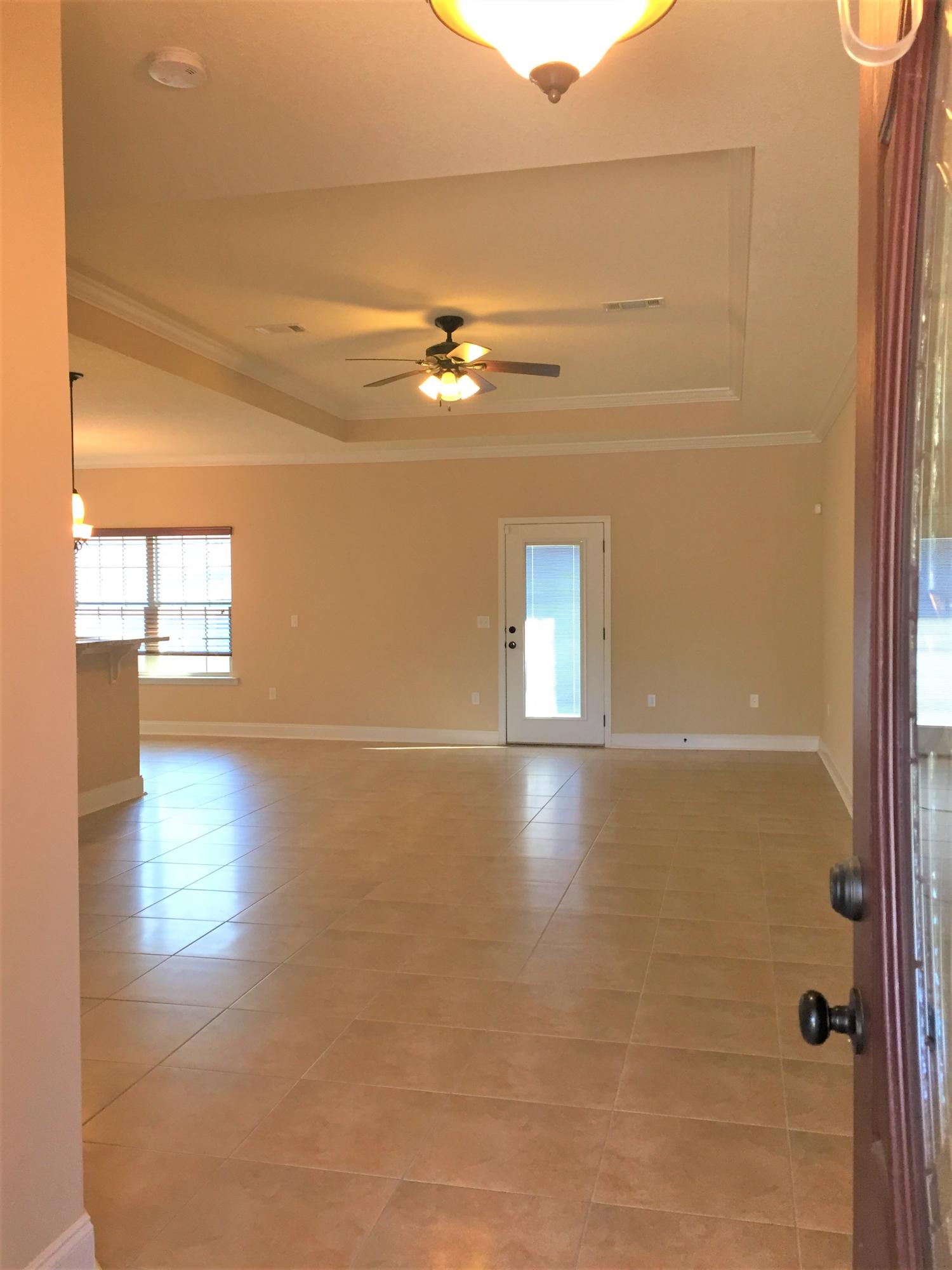 DUGGAN POND ESTATES - Residential Lease
