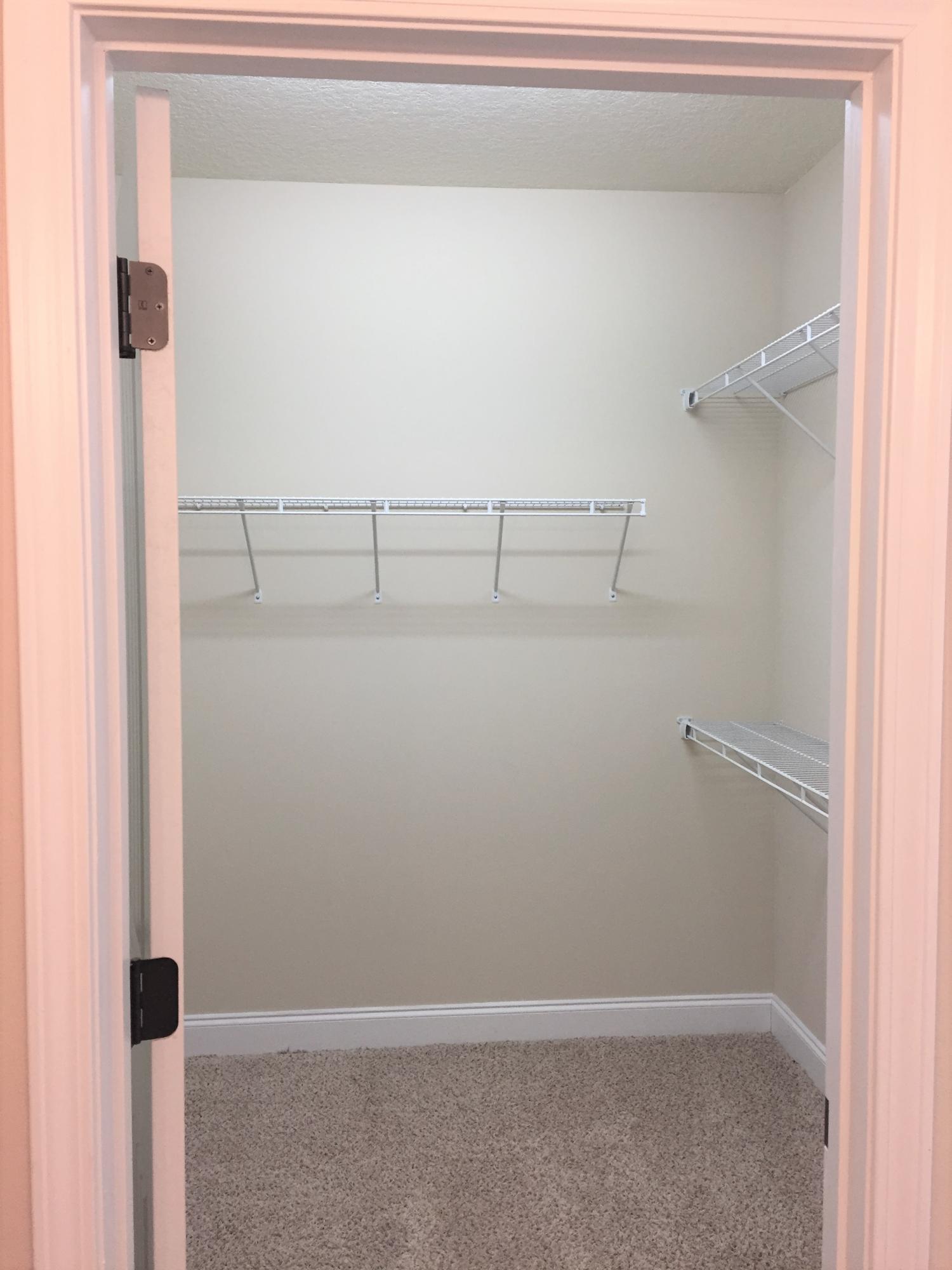 DUGGAN POND ESTATES - Residential Lease