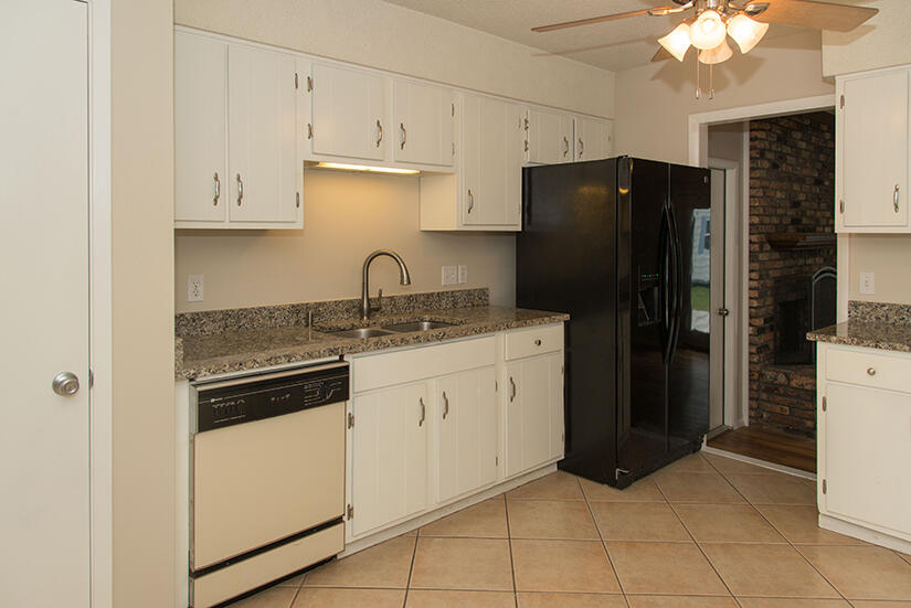PINE MEADOWS - Residential Lease
