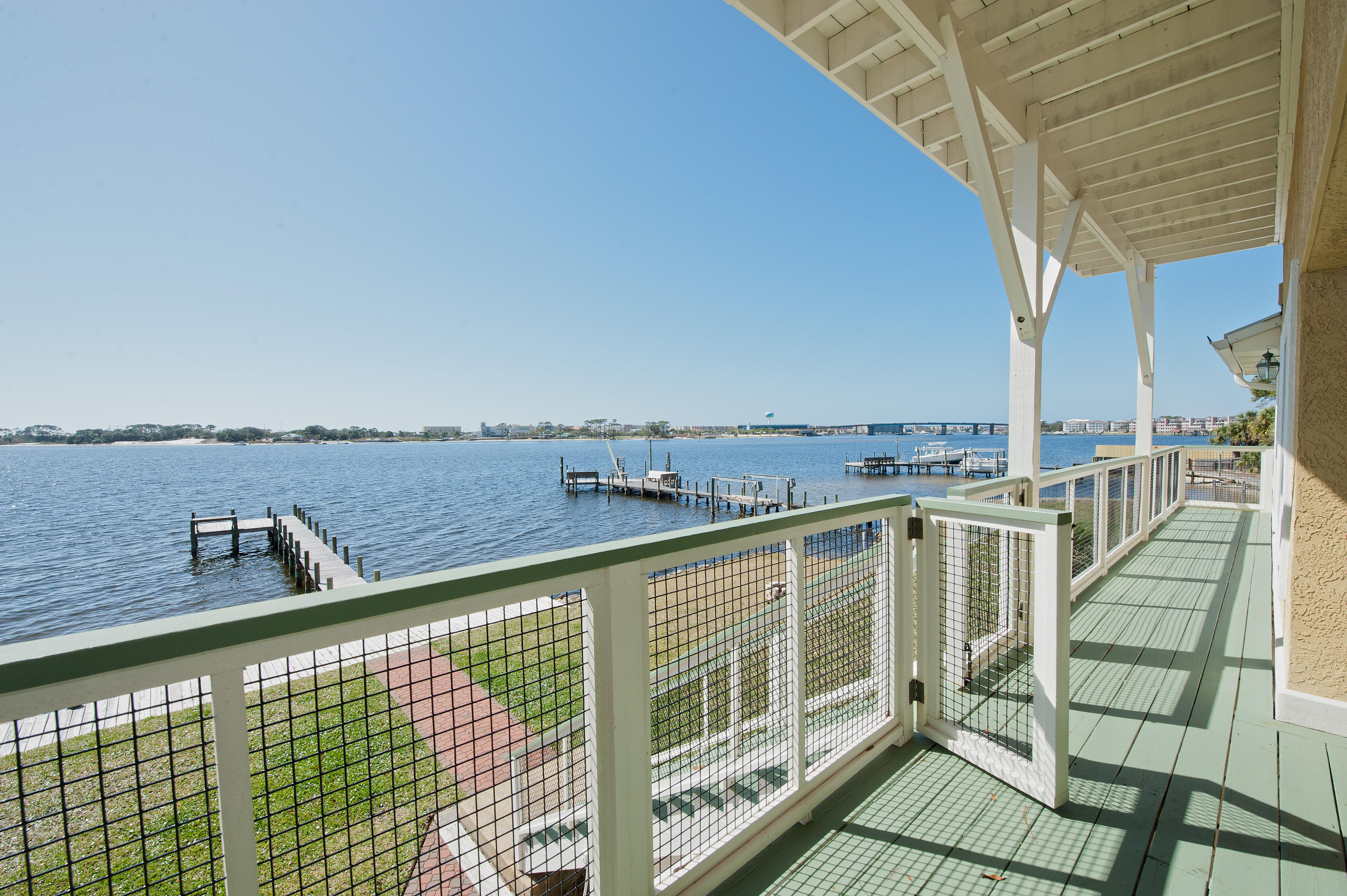 BROOKS LANDING - Residential