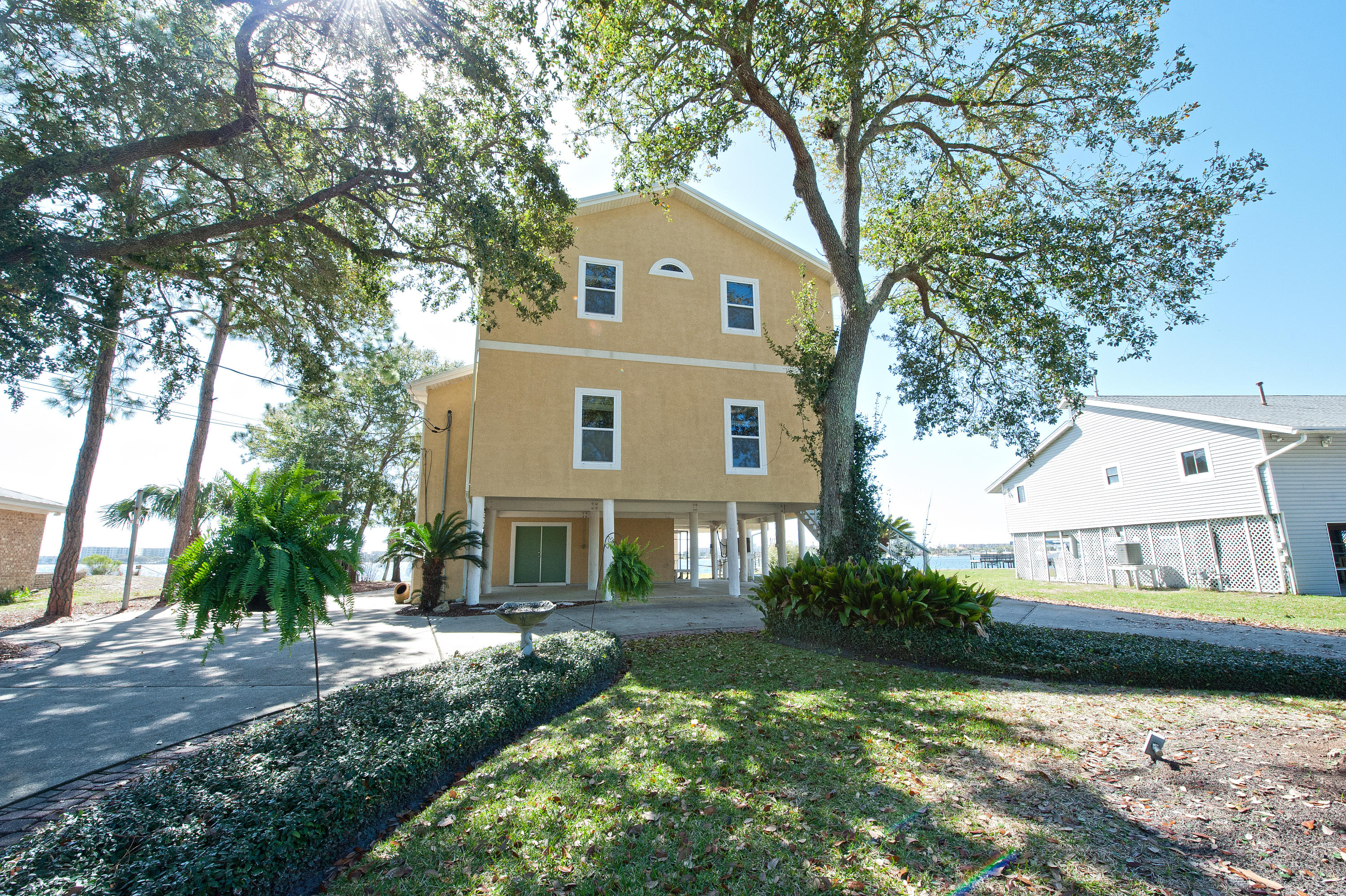 BROOKS LANDING - Residential