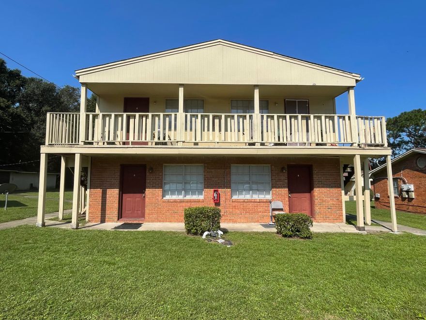 Quiet 32 unit apartment complex conveniently located in Pensacola. This is a money maker, and great investment opportunity. There are 8- 2 bedroom duplexes,  2-4 unit 1 bedroom apartment buildings, and 1-8 unit 1 bedroom apartment building. There is a vacant building that was once used as a laundry-mat which could possibly be turned into more apartments or a management office.