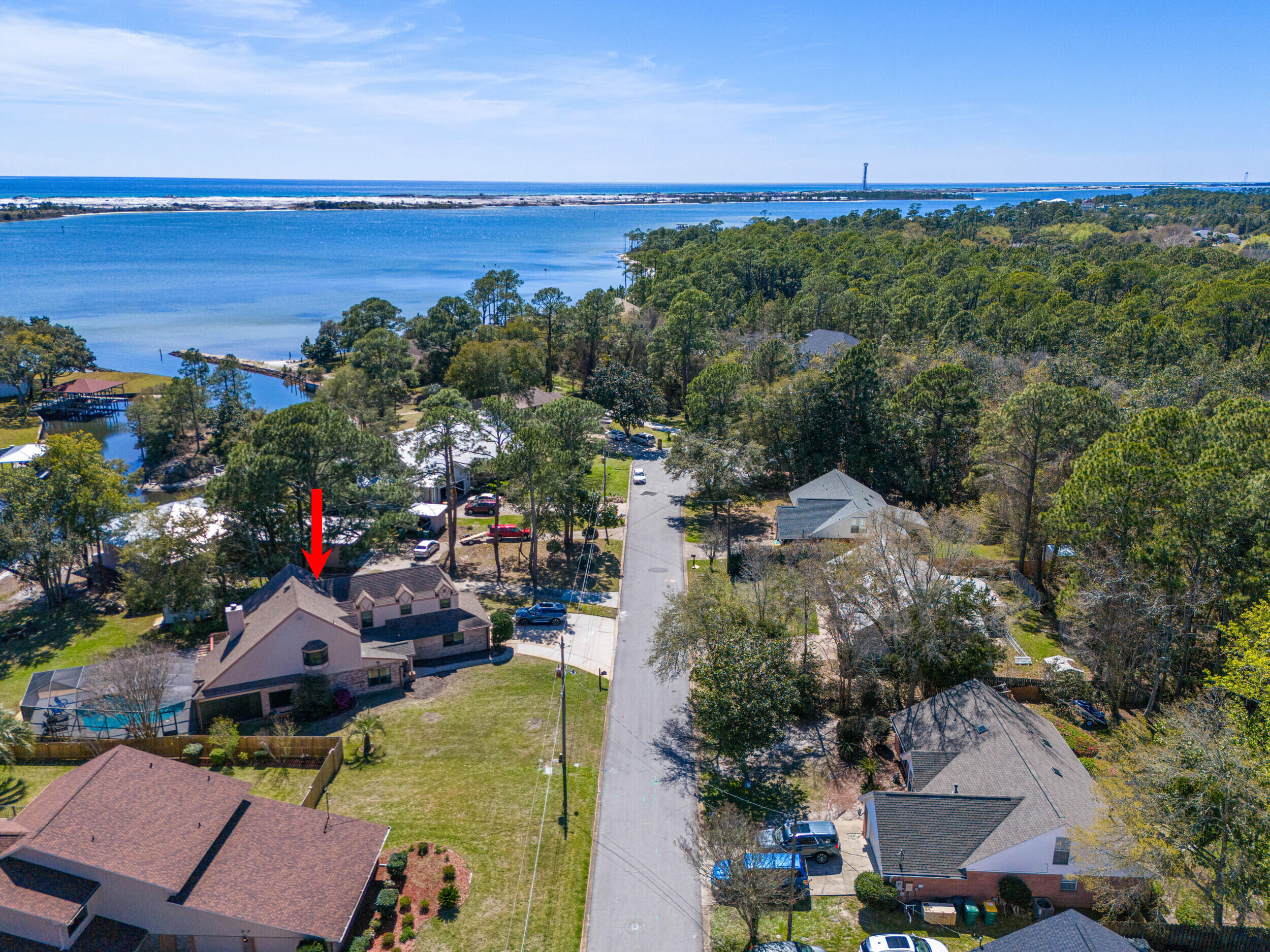 MARINERS COVE - Residential