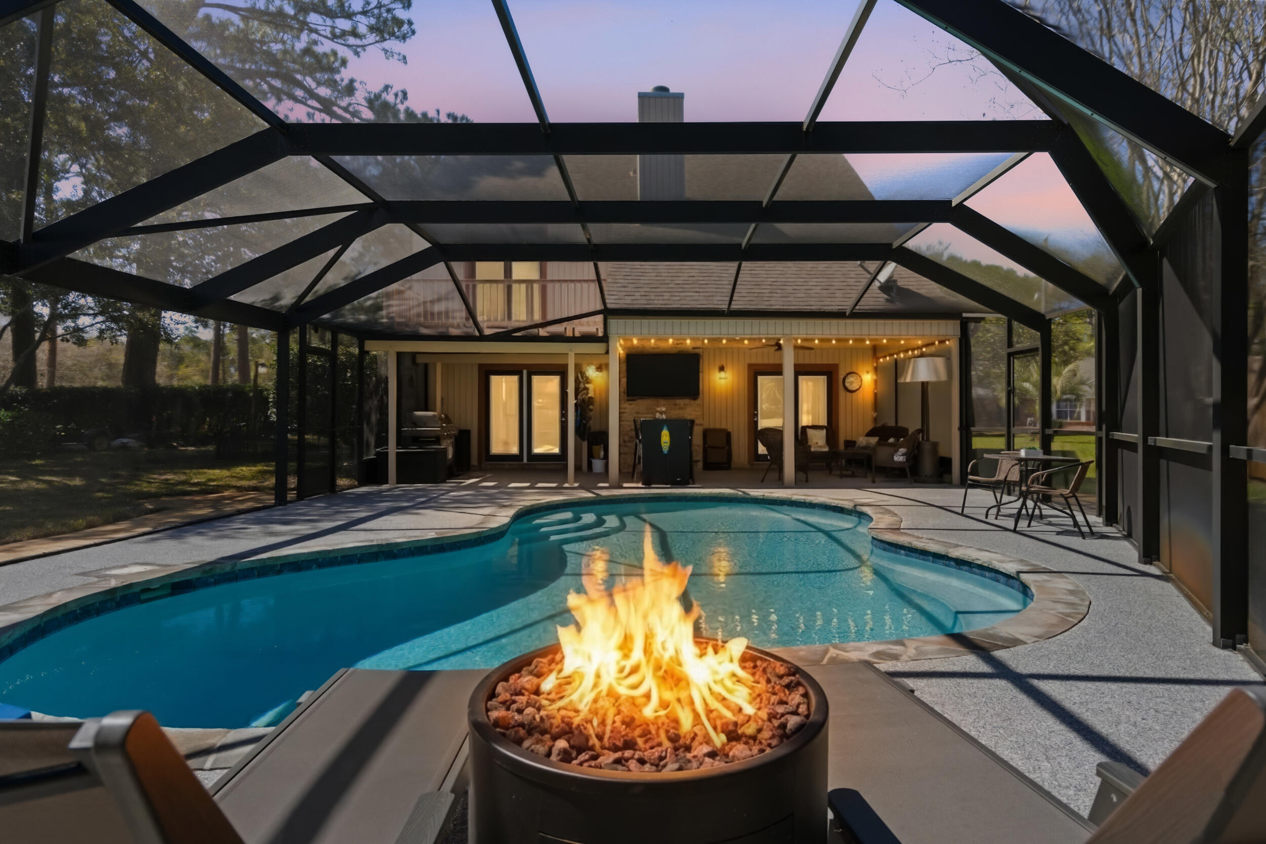 MARINERS COVE - Residential