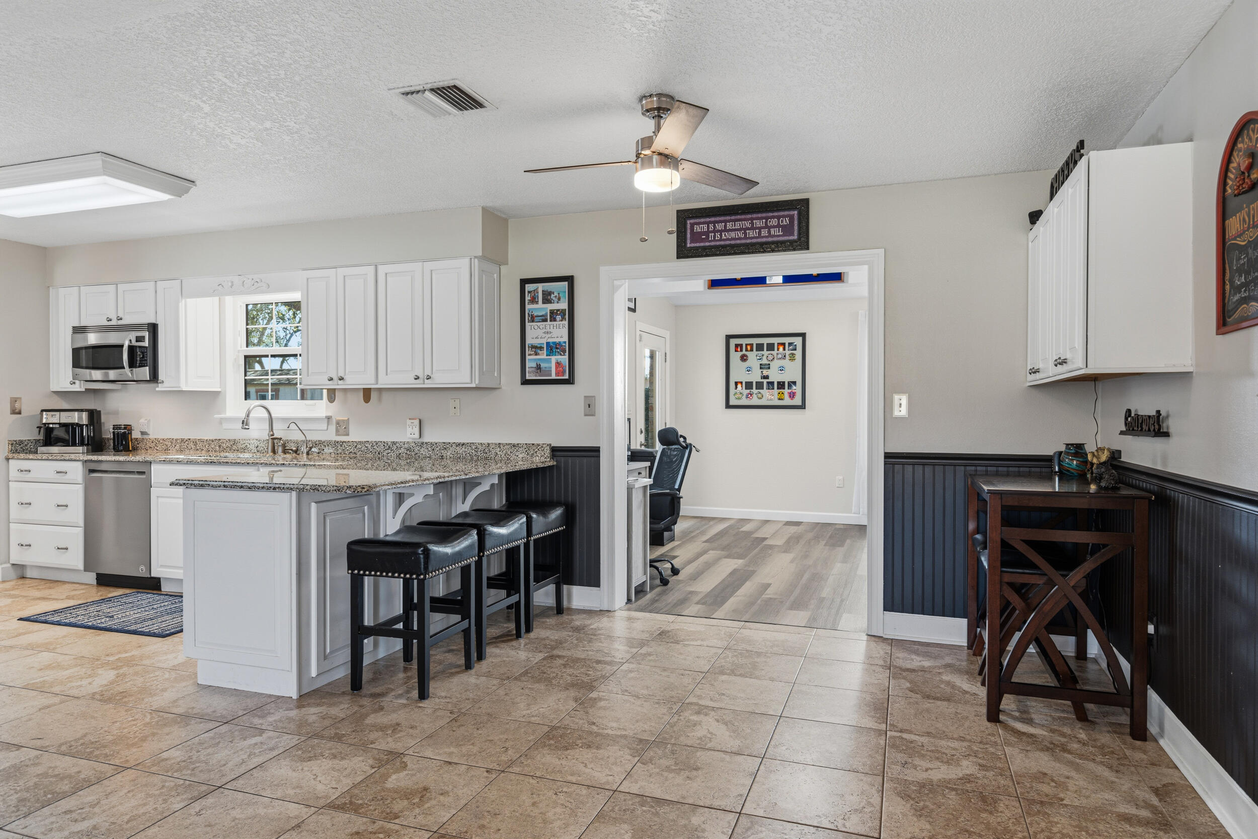 MARINERS COVE - Residential