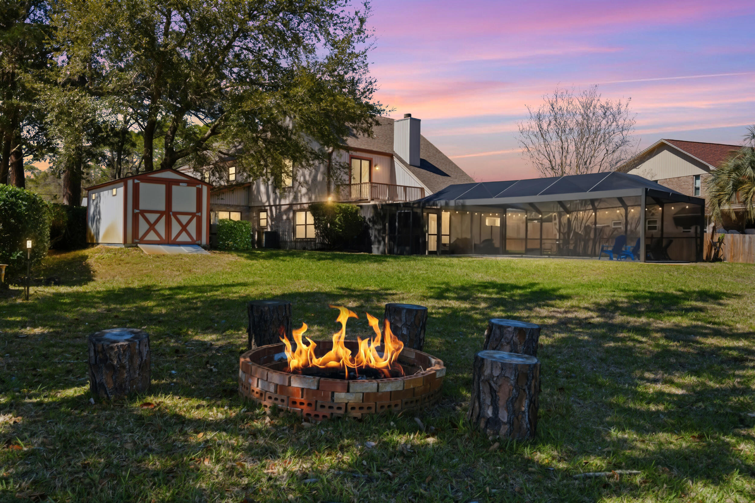 MARINERS COVE - Residential