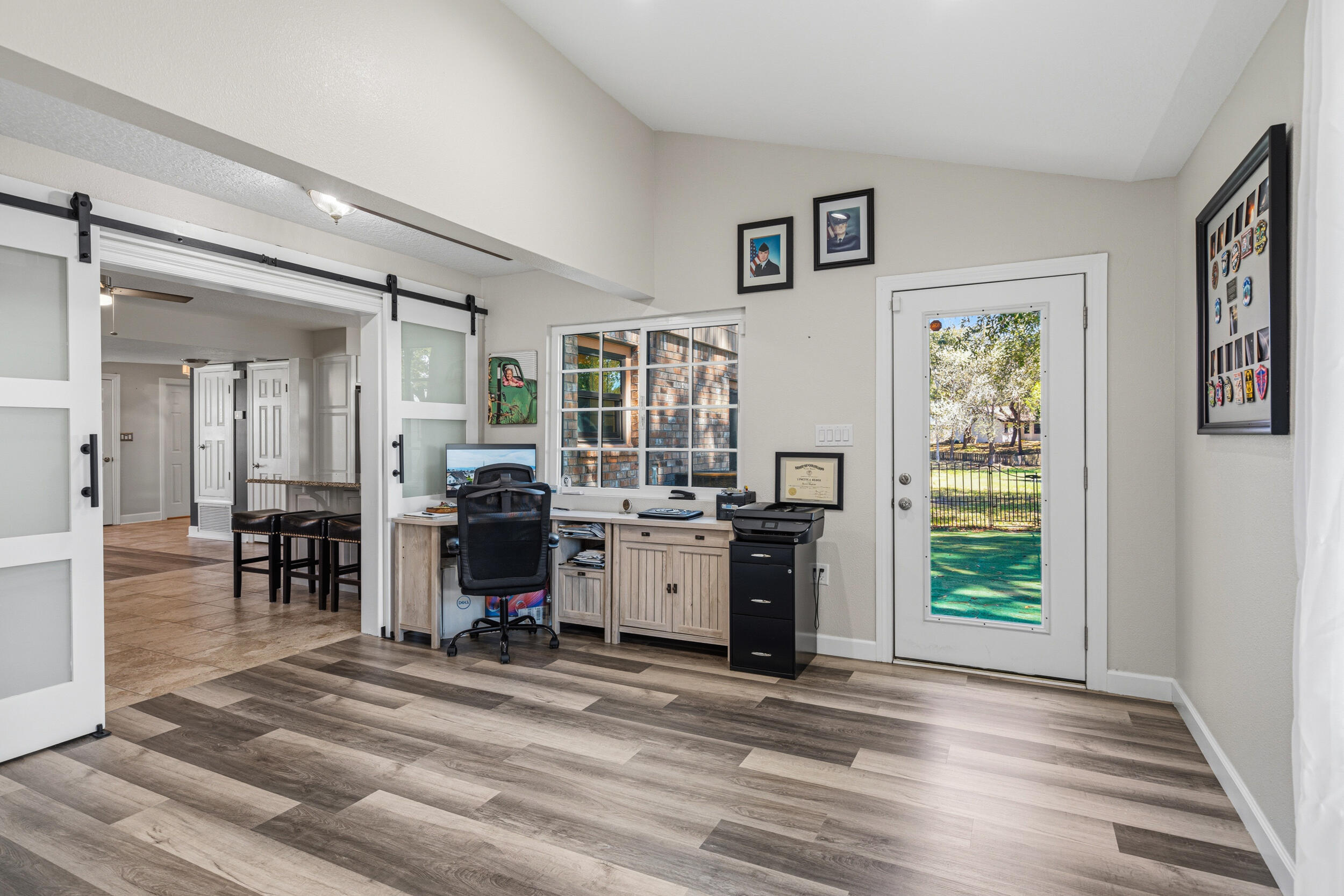 MARINERS COVE - Residential