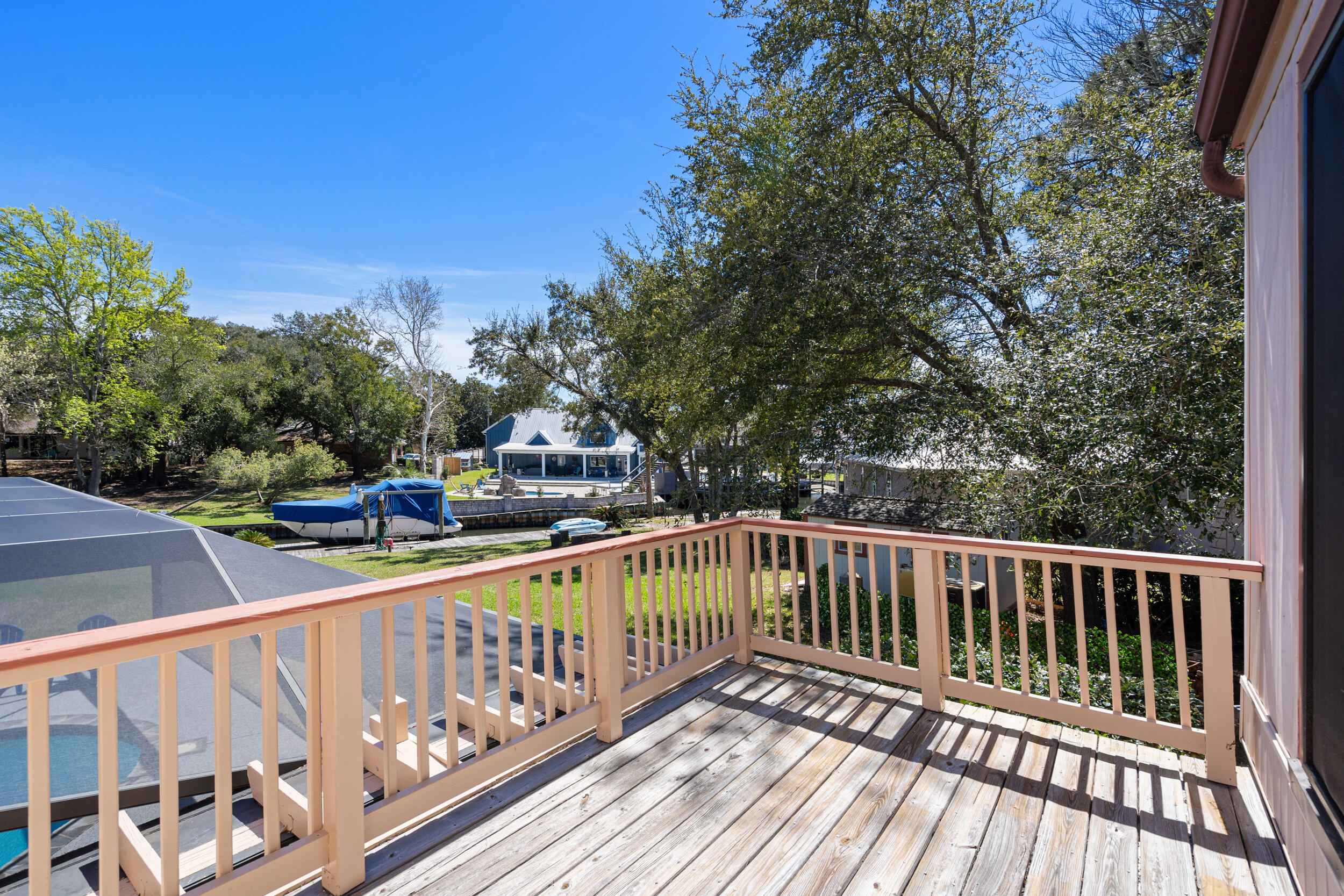 MARINERS COVE - Residential