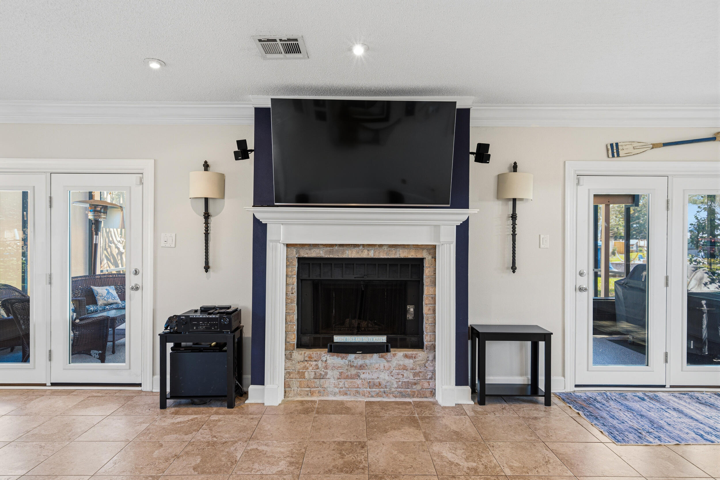 MARINERS COVE - Residential