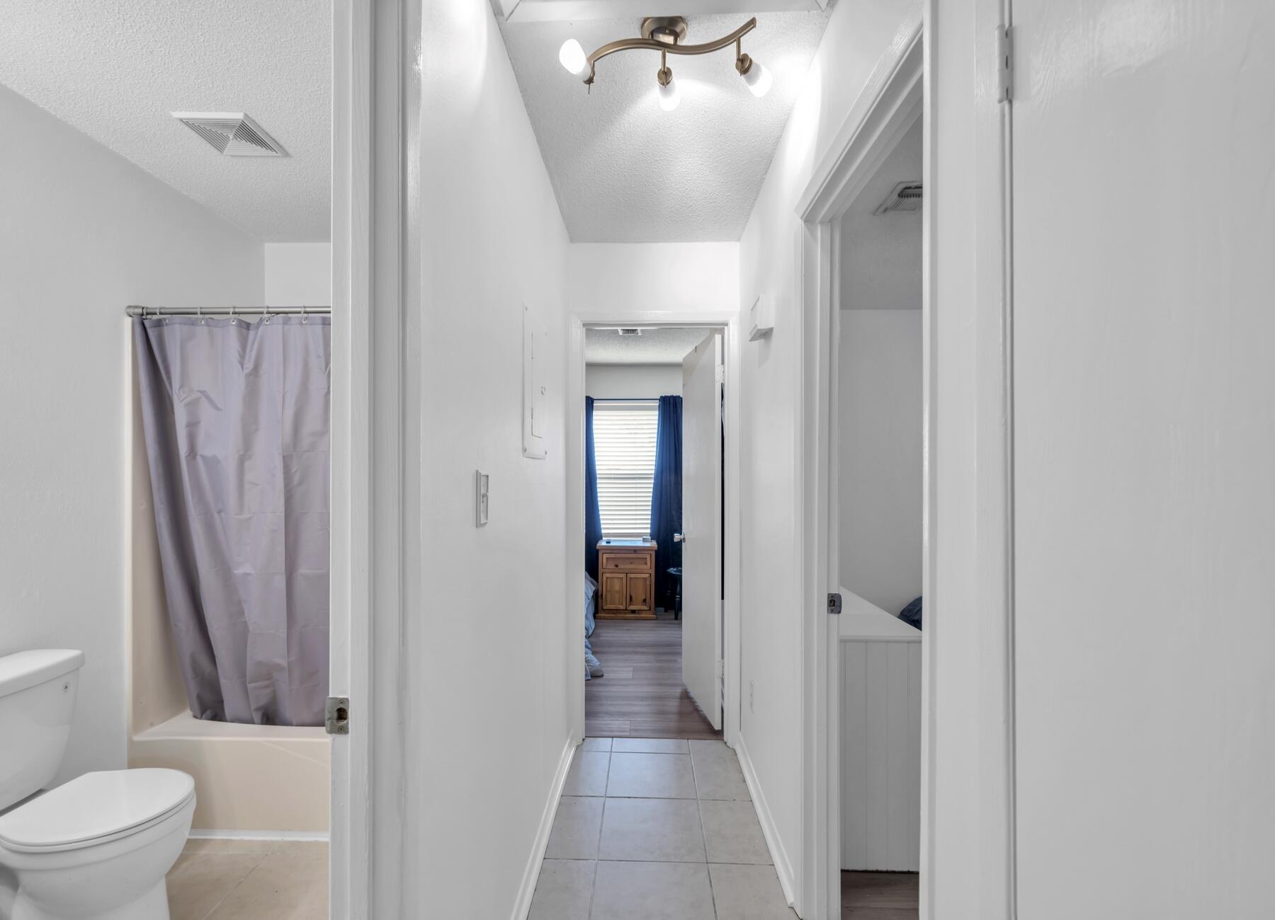 INDIAN OAKS - Residential Lease