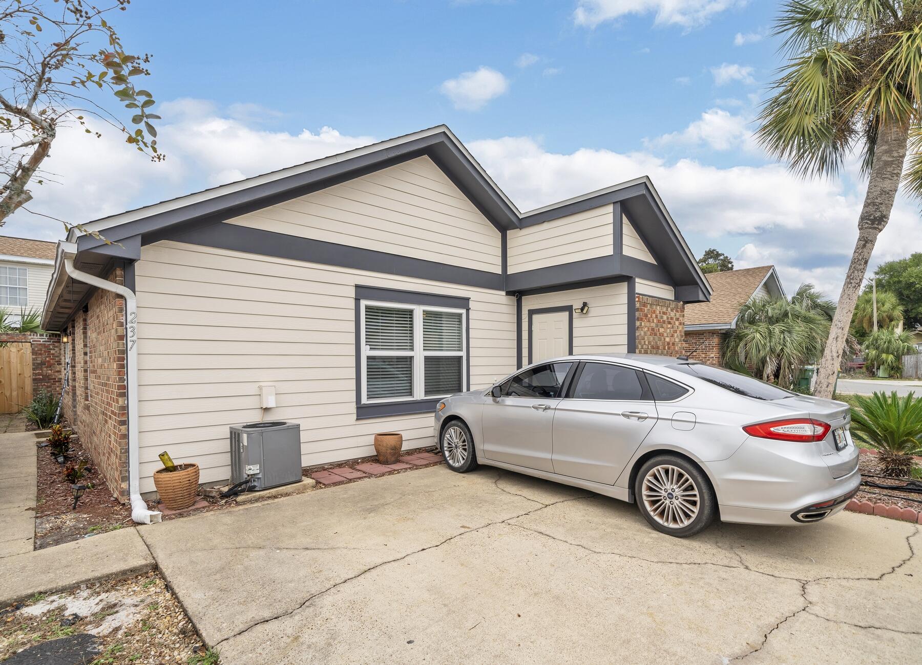 INDIAN OAKS - Residential Lease